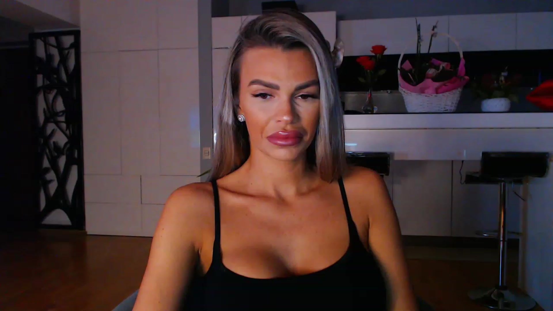 Gallery image thumbnail from D_y_y's myfreecams stream on, 03/07/2023, 05:52 image 3 of 20
