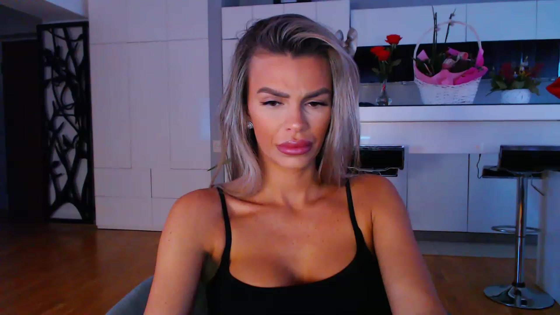 Gallery image thumbnail from D_y_y's myfreecams stream on, 03/07/2023, 05:52 image 14 of 20