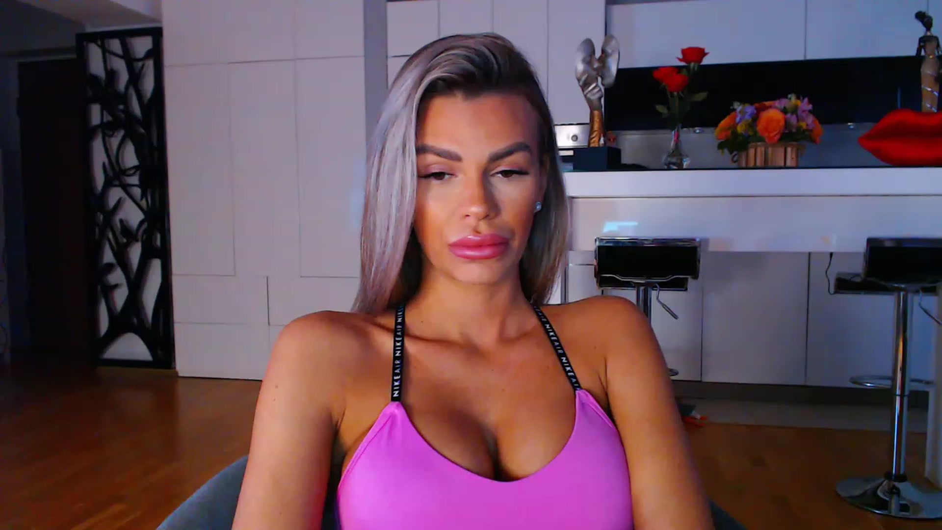 Gallery image thumbnail from D_y_y's myfreecams stream on, 03/09/2023, 05:34 image 14 of 20