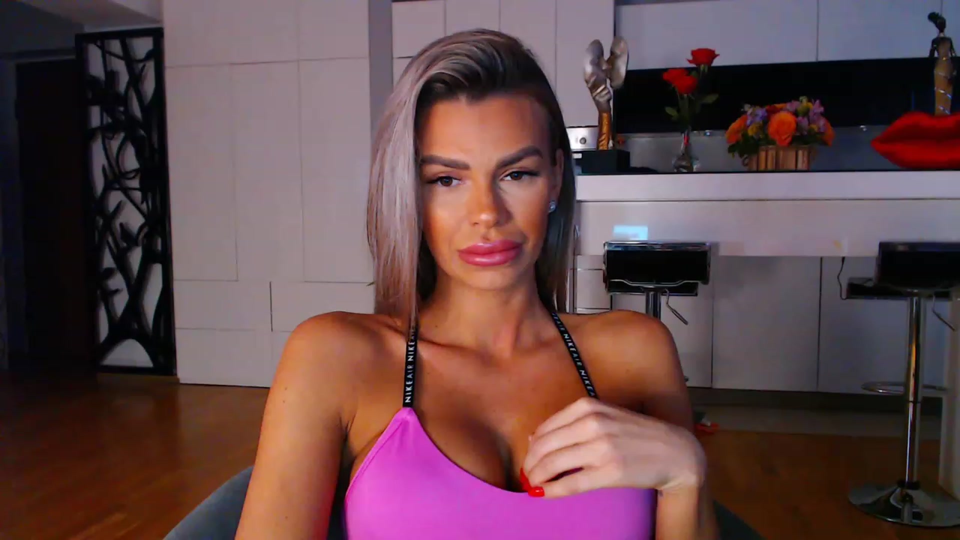 Gallery image thumbnail from D_y_y's myfreecams stream on, 03/09/2023, 05:34 image 13 of 20