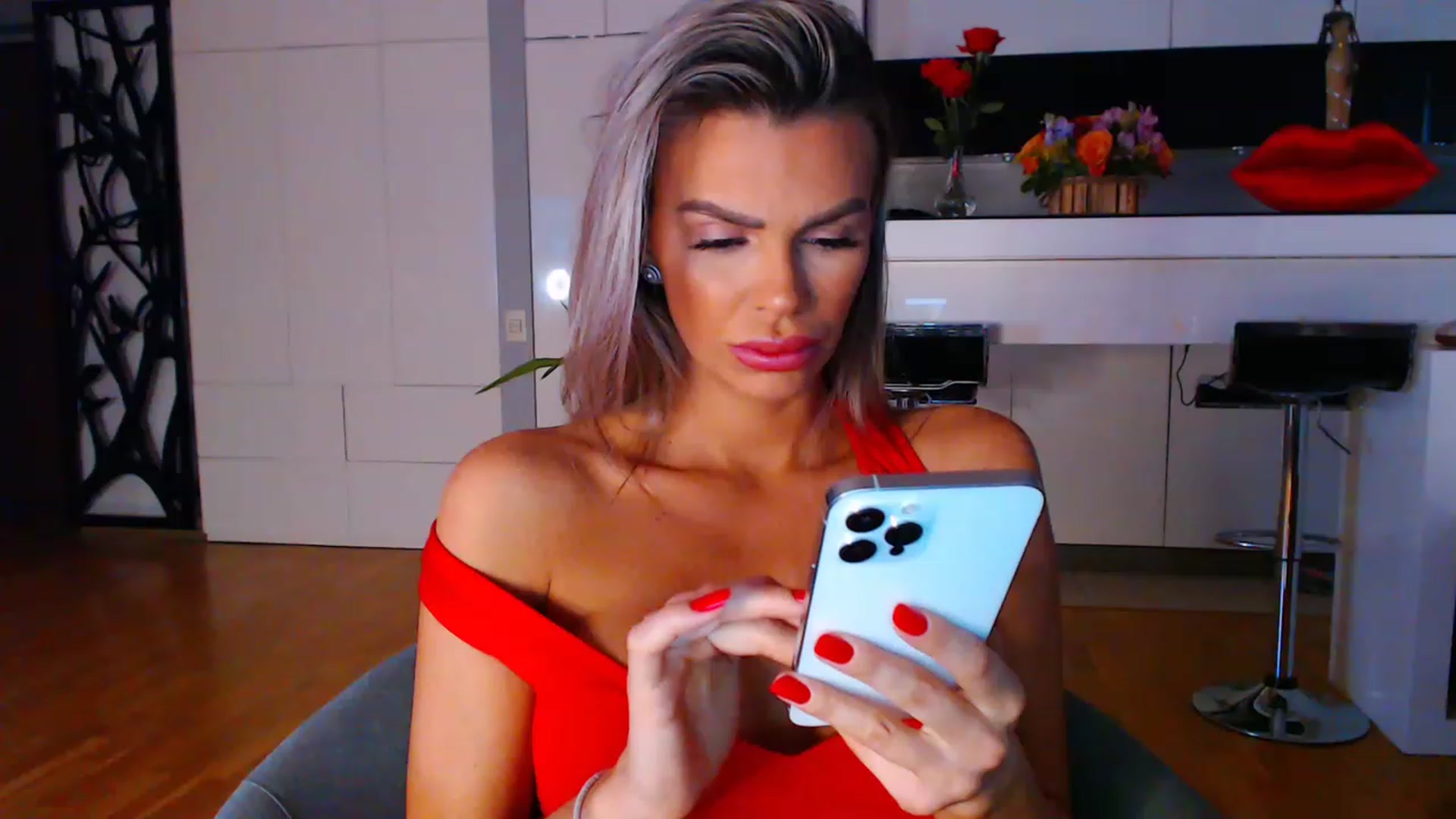 Gallery image thumbnail from D_y_y's myfreecams stream on, 03/11/2023, 05:41 image 18 of 20