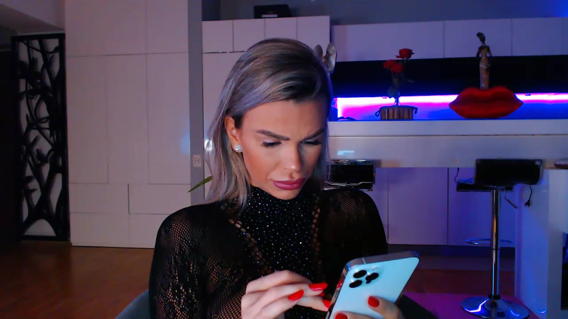 Gallery image thumbnail from D_y_y's myfreecams stream on, 03/17/2023, 03:33 image 12 of 20