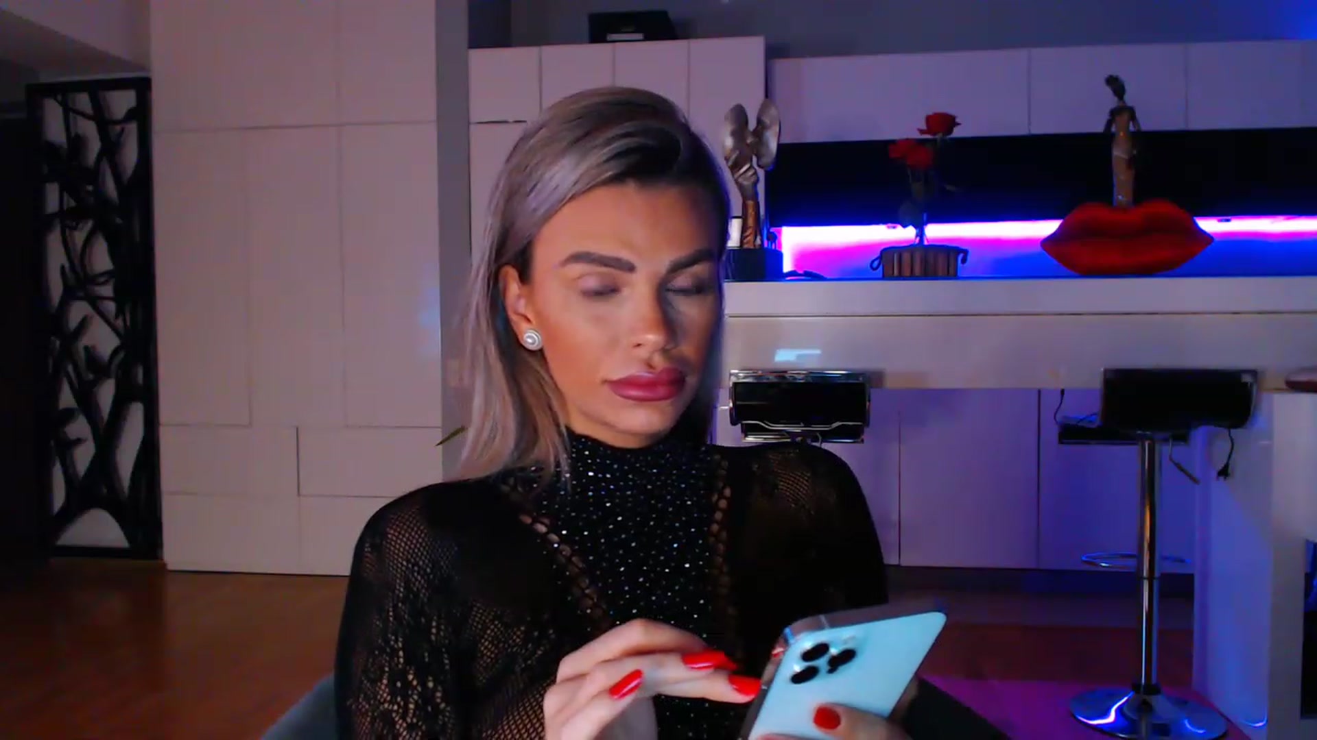 Gallery image thumbnail from D_y_y's myfreecams stream on, 03/17/2023, 03:33 image 14 of 20