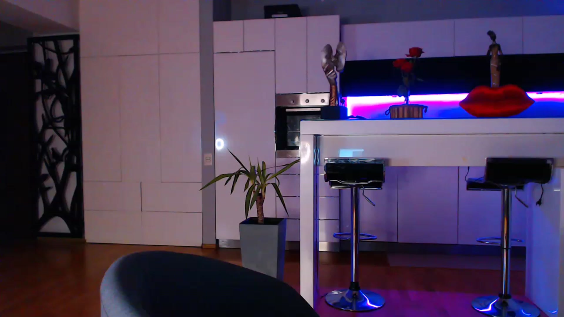 Gallery image thumbnail from D_y_y's myfreecams stream on, 03/17/2023, 03:33 image 1 of 20