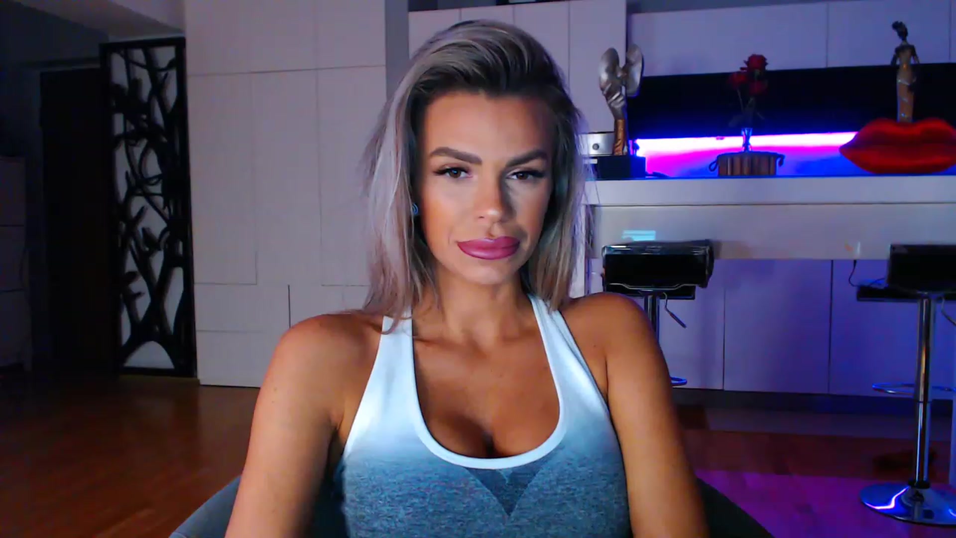 Gallery image thumbnail from D_y_y's myfreecams stream on, 03/23/2023, 04:52 image 14 of 20