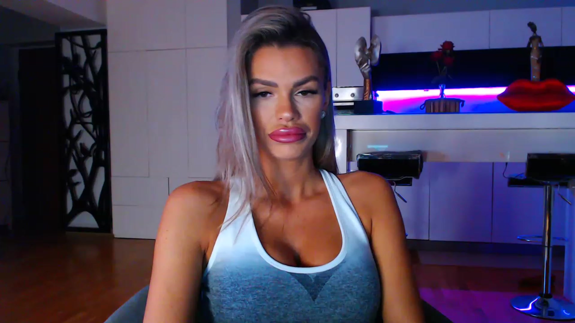 Gallery image thumbnail from D_y_y's myfreecams stream on, 03/23/2023, 04:52 image 8 of 20