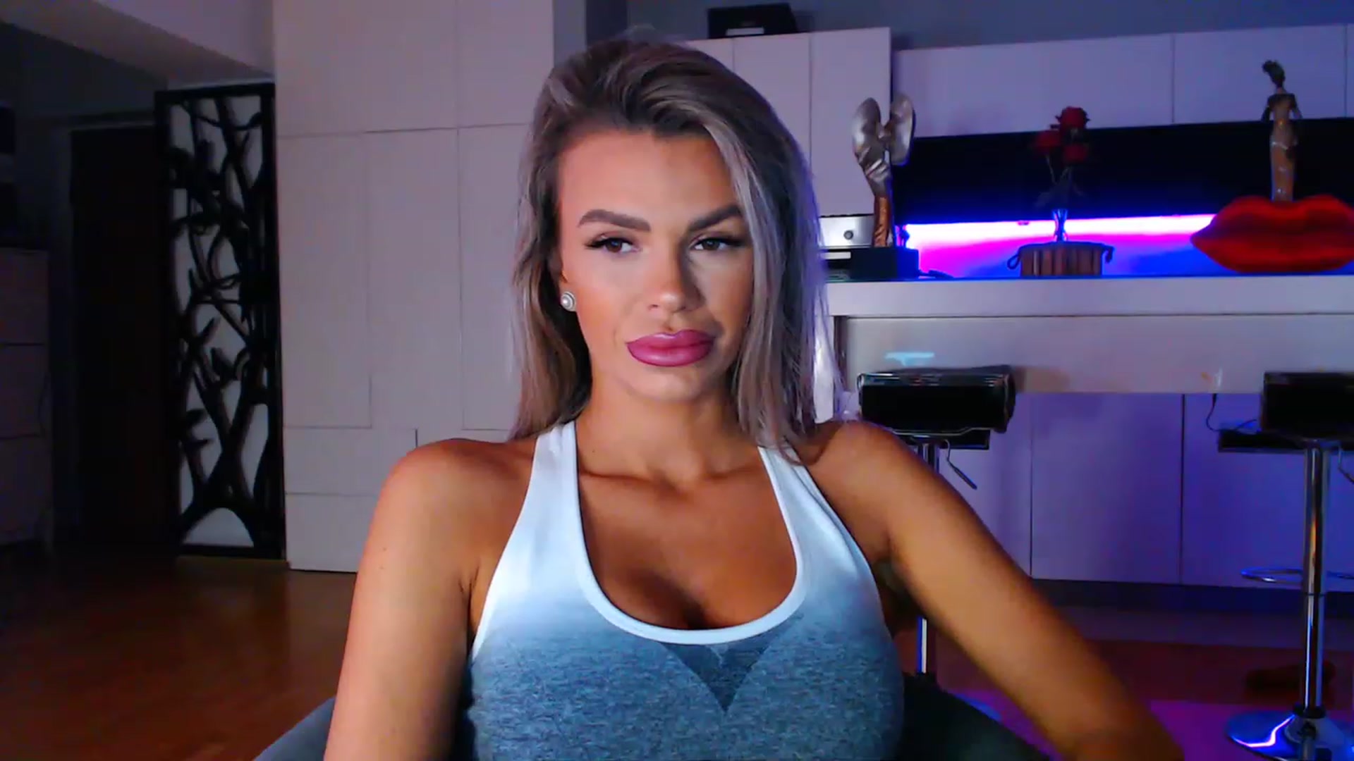 Gallery image thumbnail from D_y_y's myfreecams stream on, 03/23/2023, 04:52 image 12 of 20