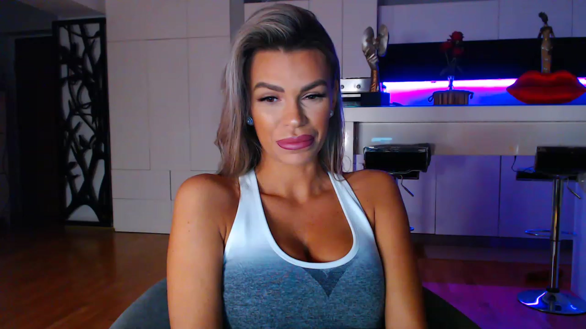 Gallery image thumbnail from D_y_y's myfreecams stream on, 03/23/2023, 04:52 image 5 of 20