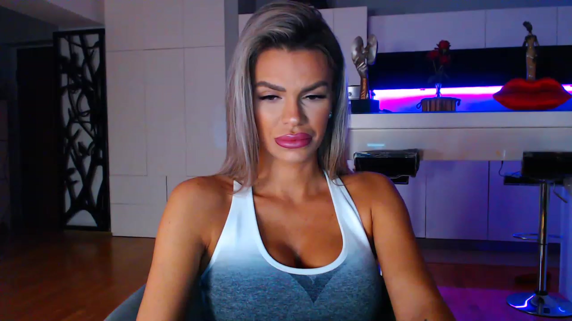 Gallery image thumbnail from D_y_y's myfreecams stream on, 03/23/2023, 04:52 image 7 of 20