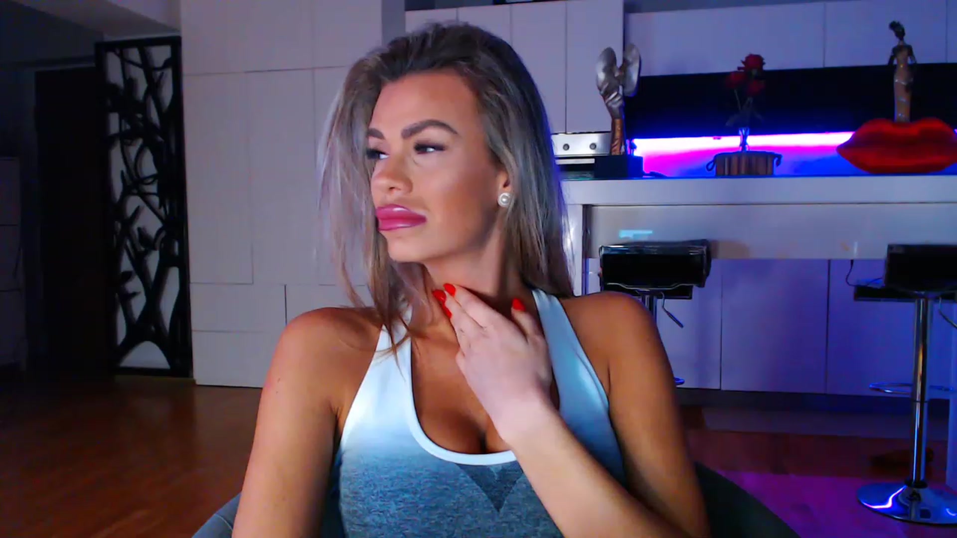 Gallery image thumbnail from D_y_y's myfreecams stream on, 03/23/2023, 04:52 image 15 of 20