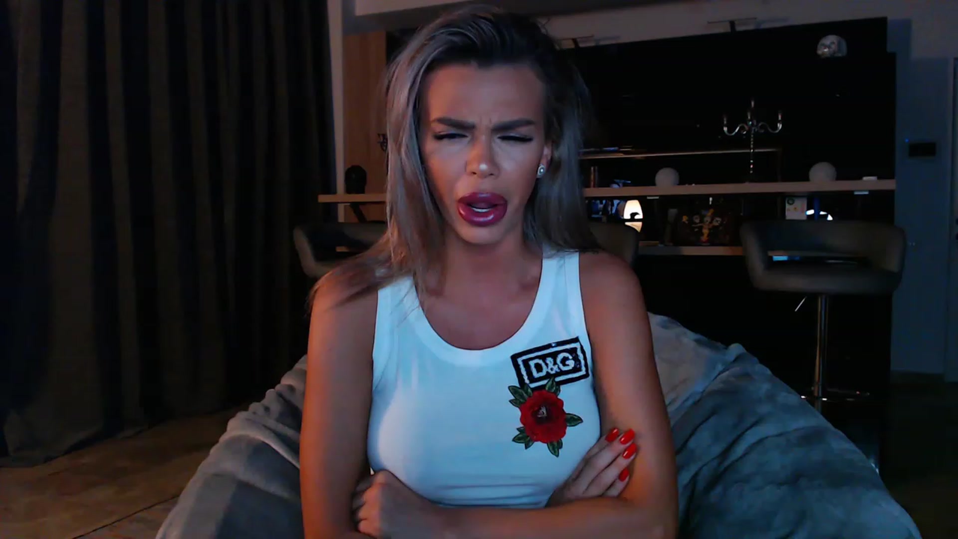 Gallery image thumbnail from D_y_y's myfreecams stream on, 03/26/2023, 03:07 image 1 of 20