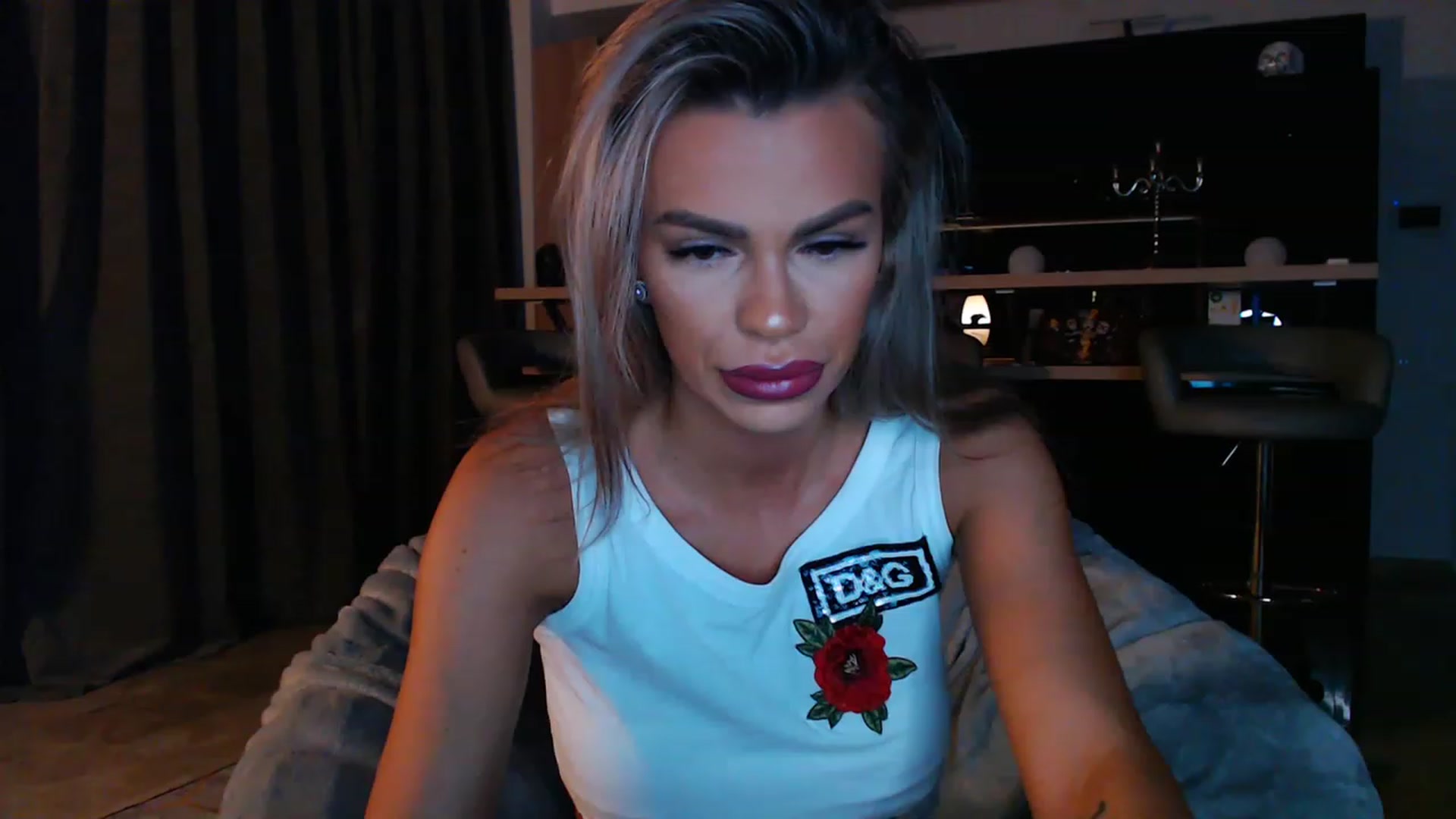 Gallery image thumbnail from D_y_y's myfreecams stream on, 03/26/2023, 03:07 image 2 of 20