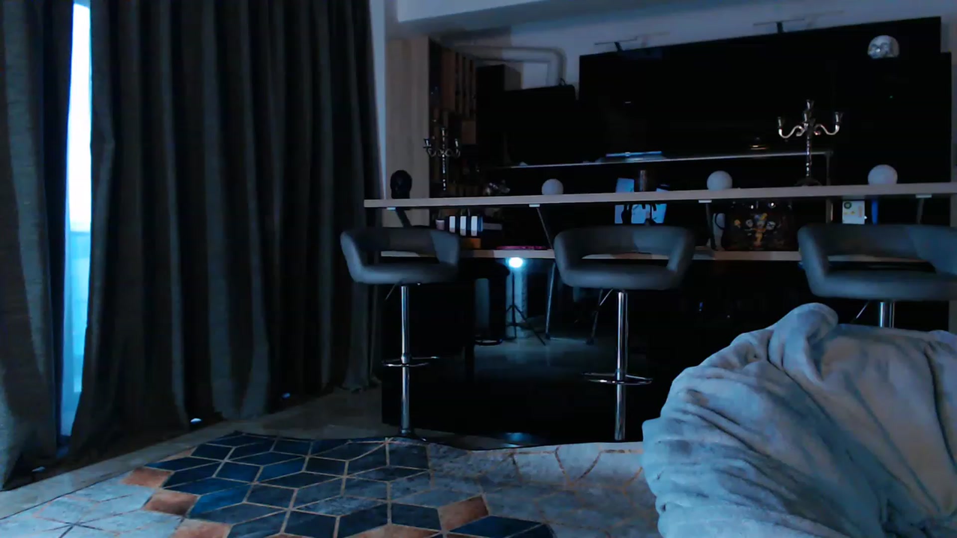 Gallery image thumbnail from D_y_y's myfreecams stream on, 03/26/2023, 04:48 image 2 of 20