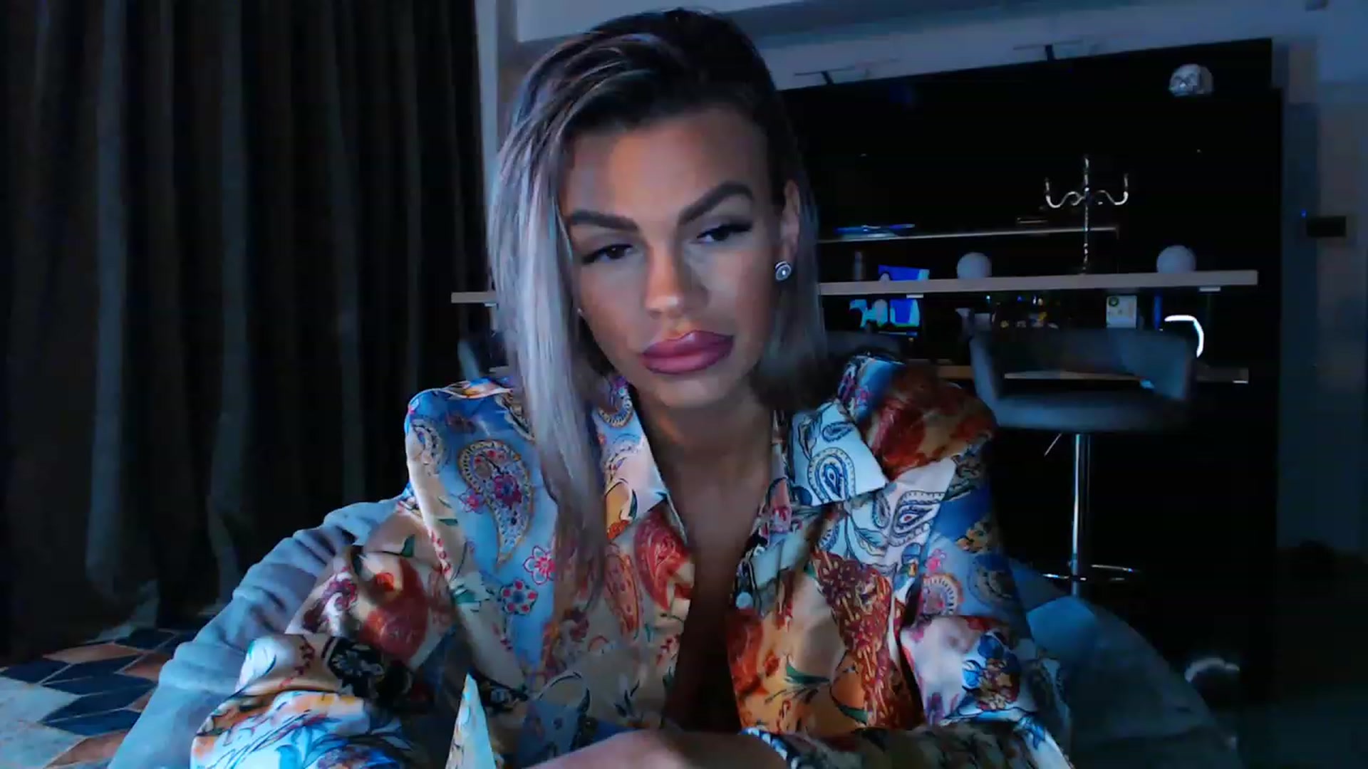 Gallery image thumbnail from D_y_y's myfreecams stream on, 03/27/2023, 04:18 image 16 of 20