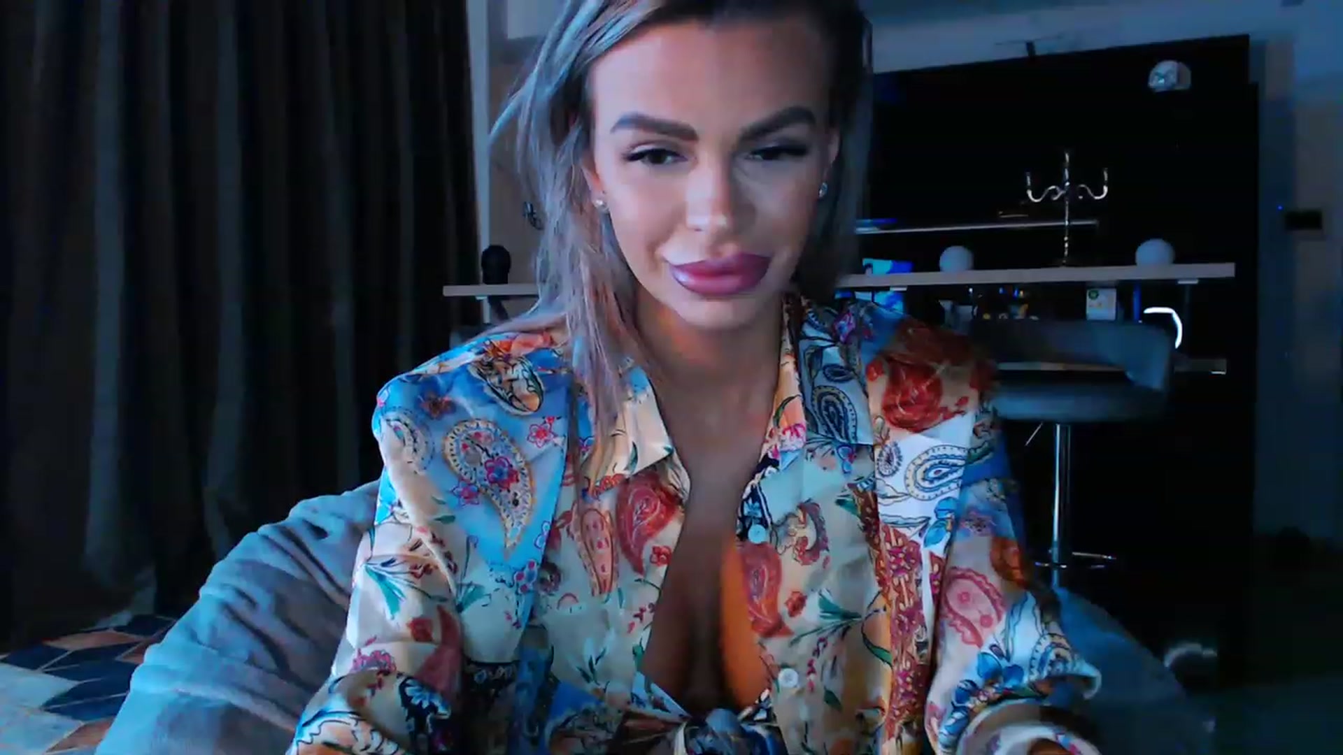Gallery image thumbnail from D_y_y's myfreecams stream on, 03/27/2023, 04:18 image 17 of 20