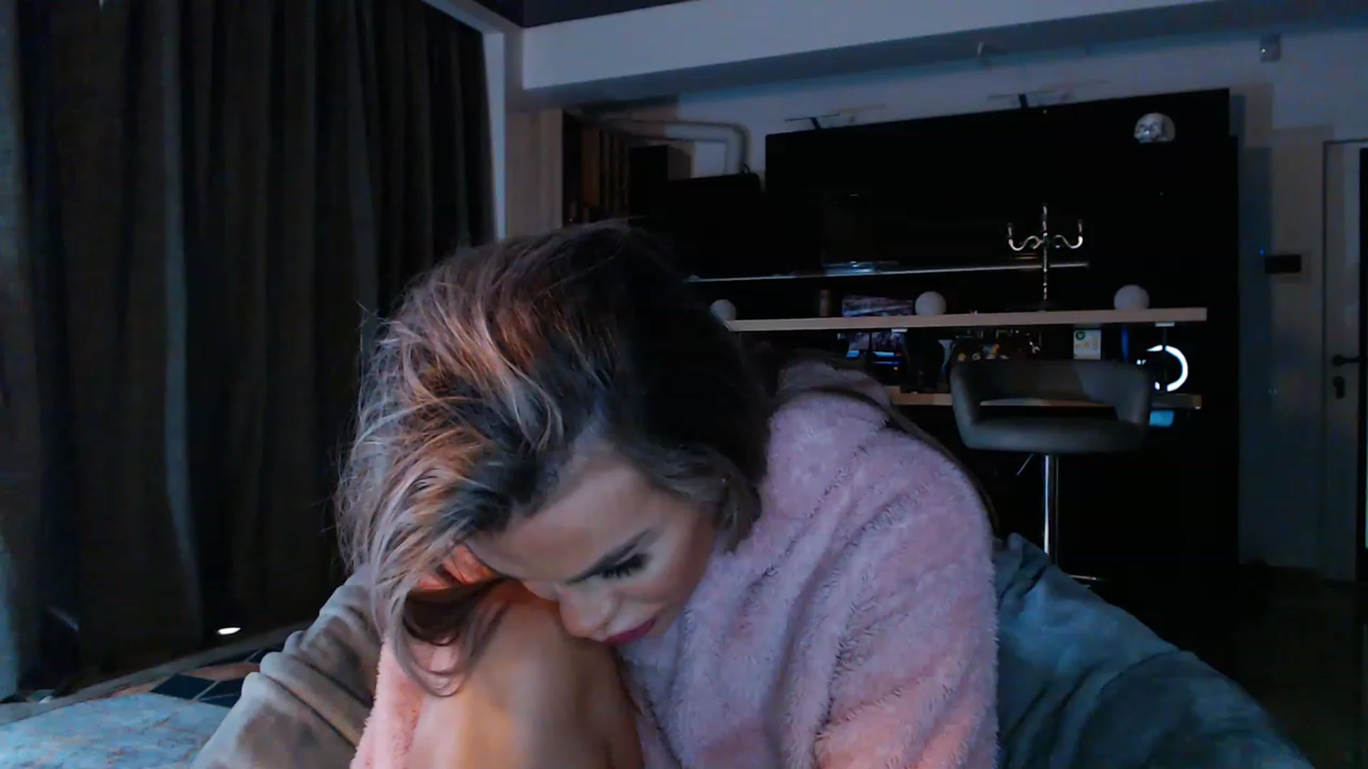 Gallery image thumbnail from D_y_y's myfreecams stream on, 03/28/2023, 04:29 image 20 of 20