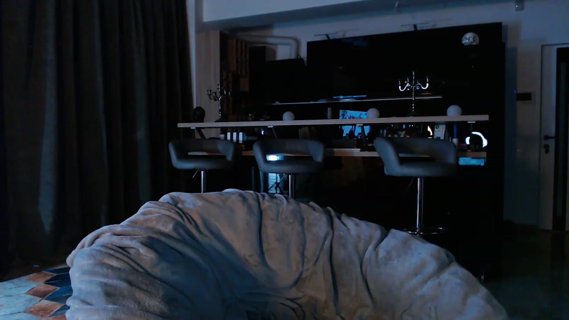 Gallery image thumbnail from D_y_y's myfreecams stream on, 03/31/2023, 04:50 image 11 of 20