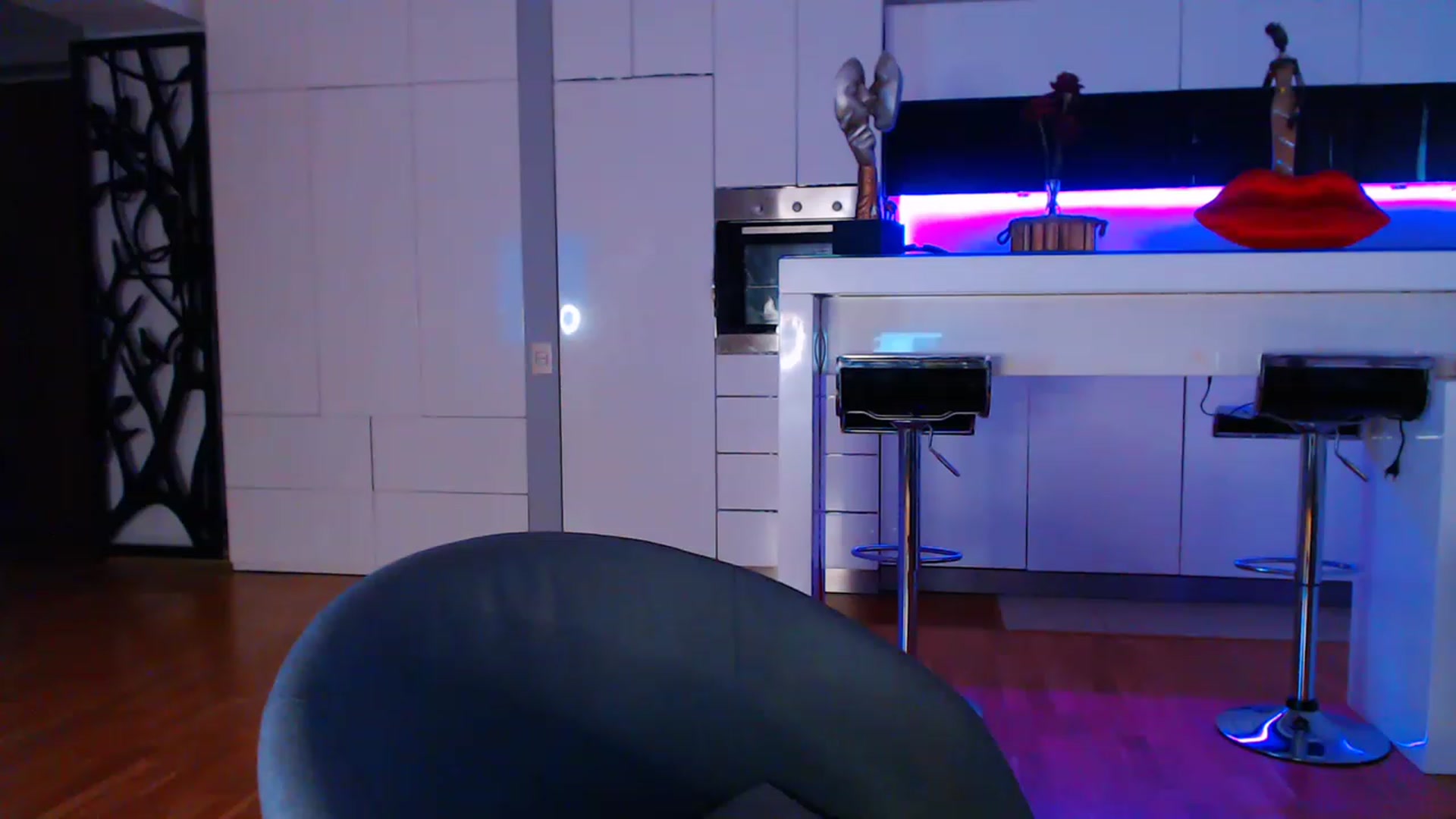 Gallery image thumbnail from D_y_y's myfreecams stream on, 04/02/2023, 05:21 image 4 of 20