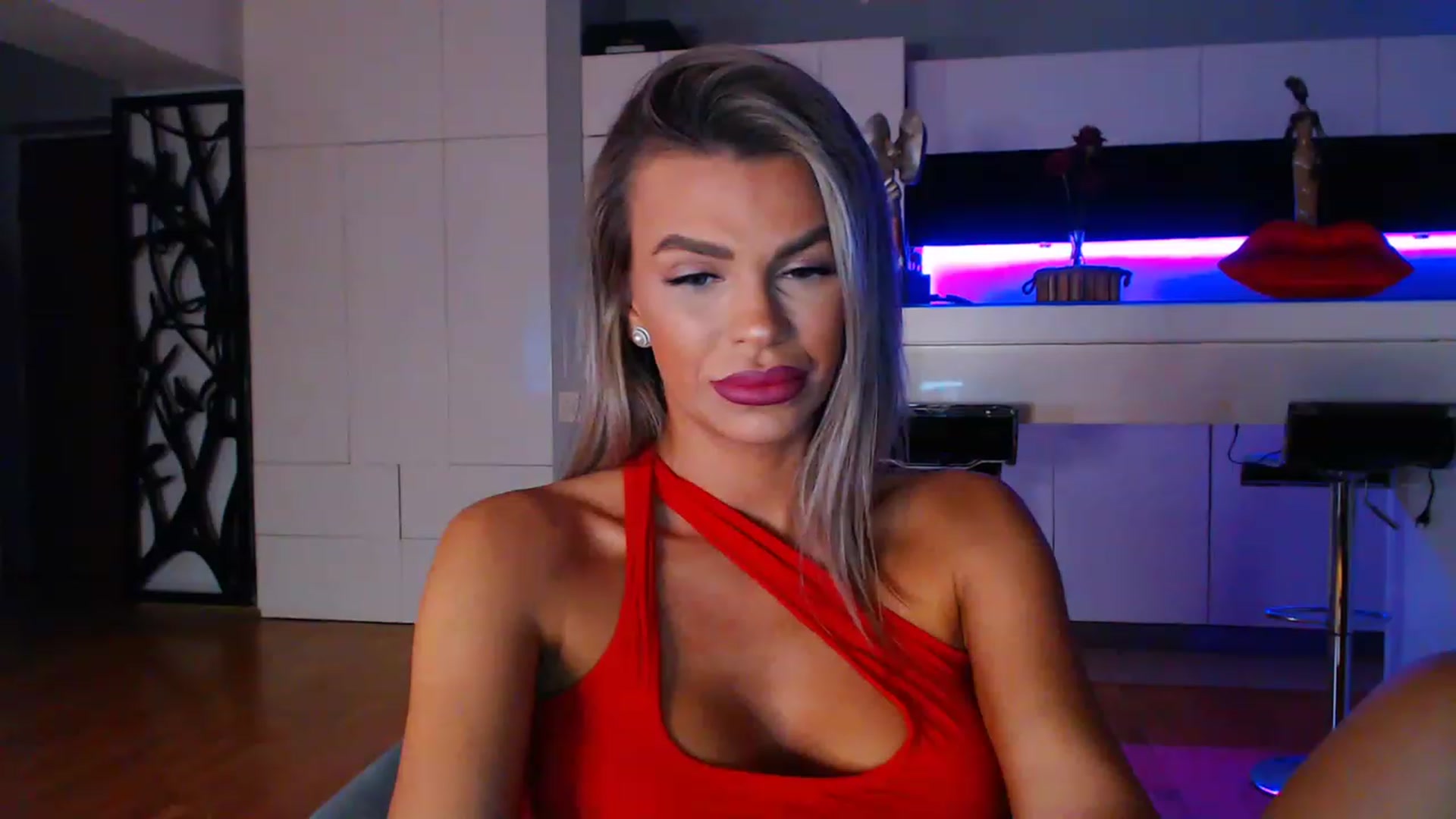 Gallery image thumbnail from D_y_y's myfreecams stream on, 04/03/2023, 02:08 image 11 of 20