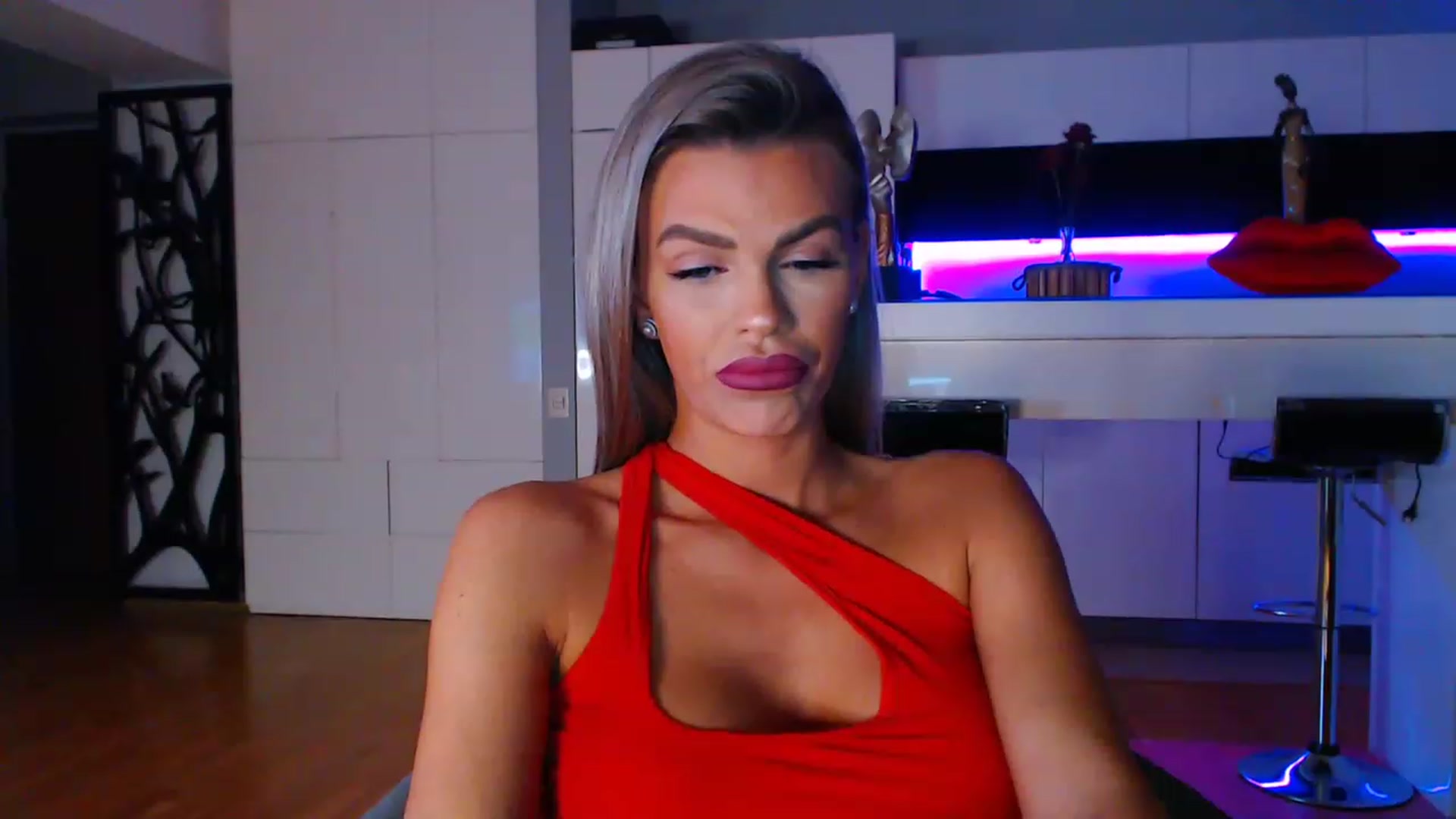 Gallery image thumbnail from D_y_y's myfreecams stream on, 04/03/2023, 02:08 image 6 of 20