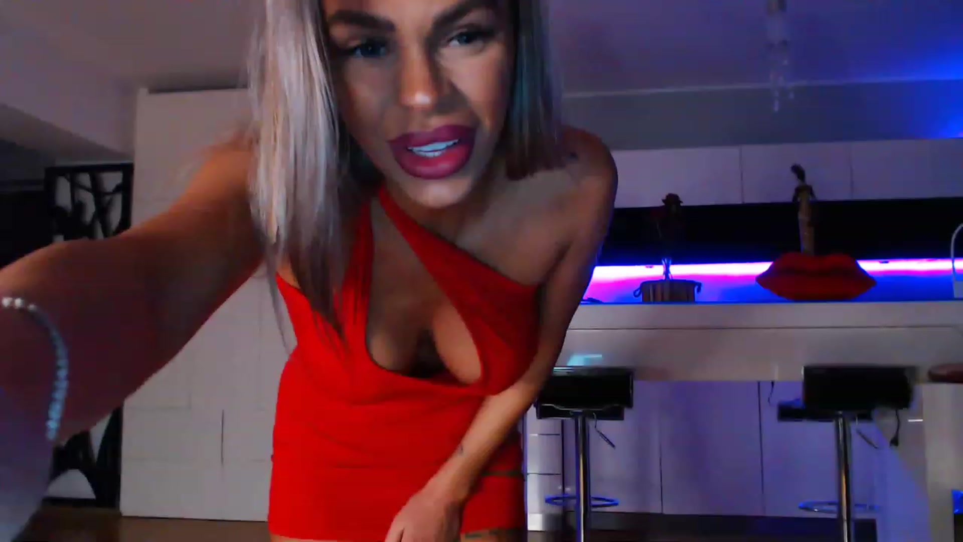 Gallery image thumbnail from D_y_y's myfreecams stream on, 04/03/2023, 02:08 image 16 of 20