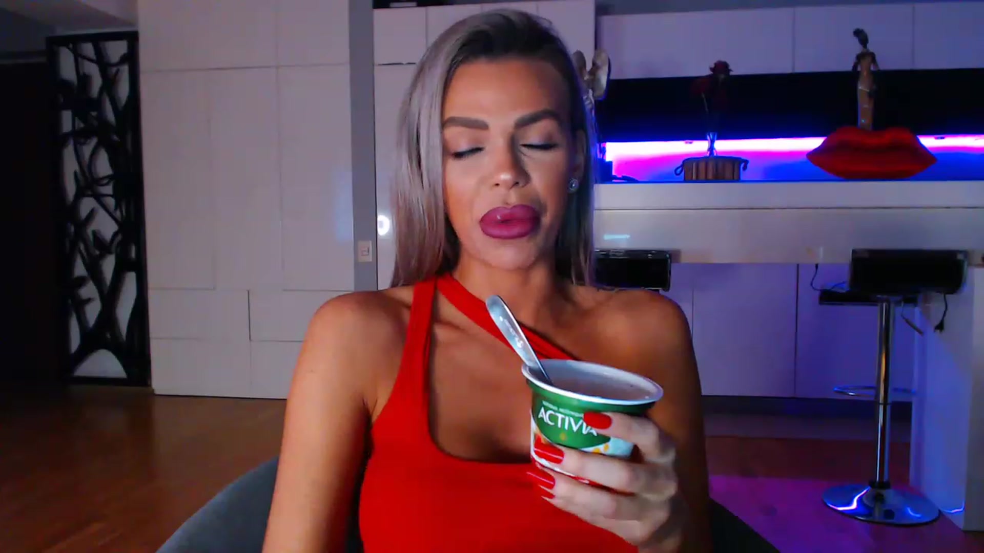 Gallery image thumbnail from D_y_y's myfreecams stream on, 04/03/2023, 02:08 image 4 of 20