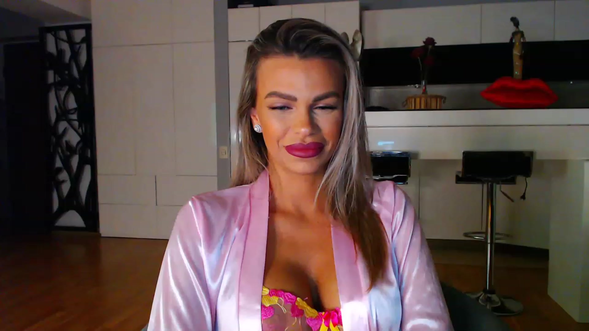 Gallery image thumbnail from D_y_y's myfreecams stream on, 04/04/2023, 04:08 image 17 of 20
