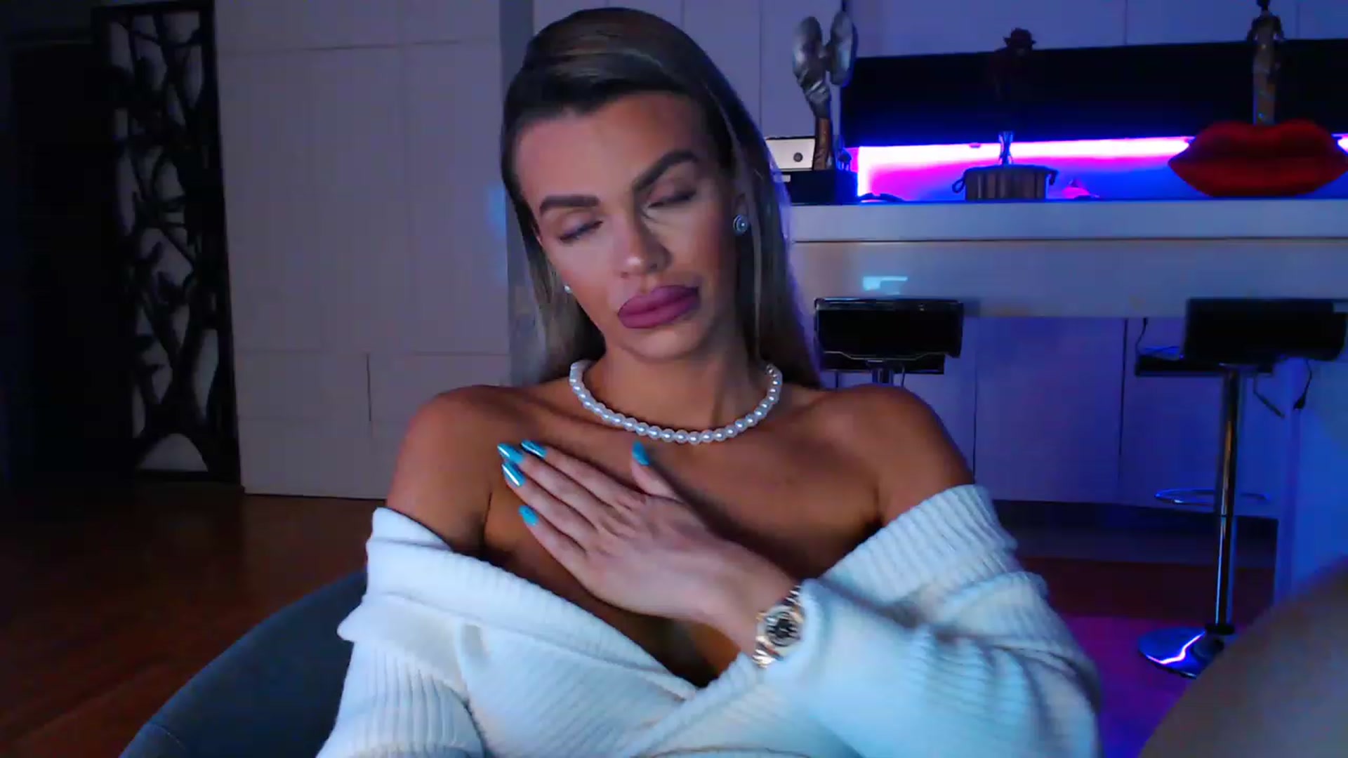 Gallery image thumbnail from D_y_y's myfreecams stream on, 04/09/2023, 04:32 image 9 of 20