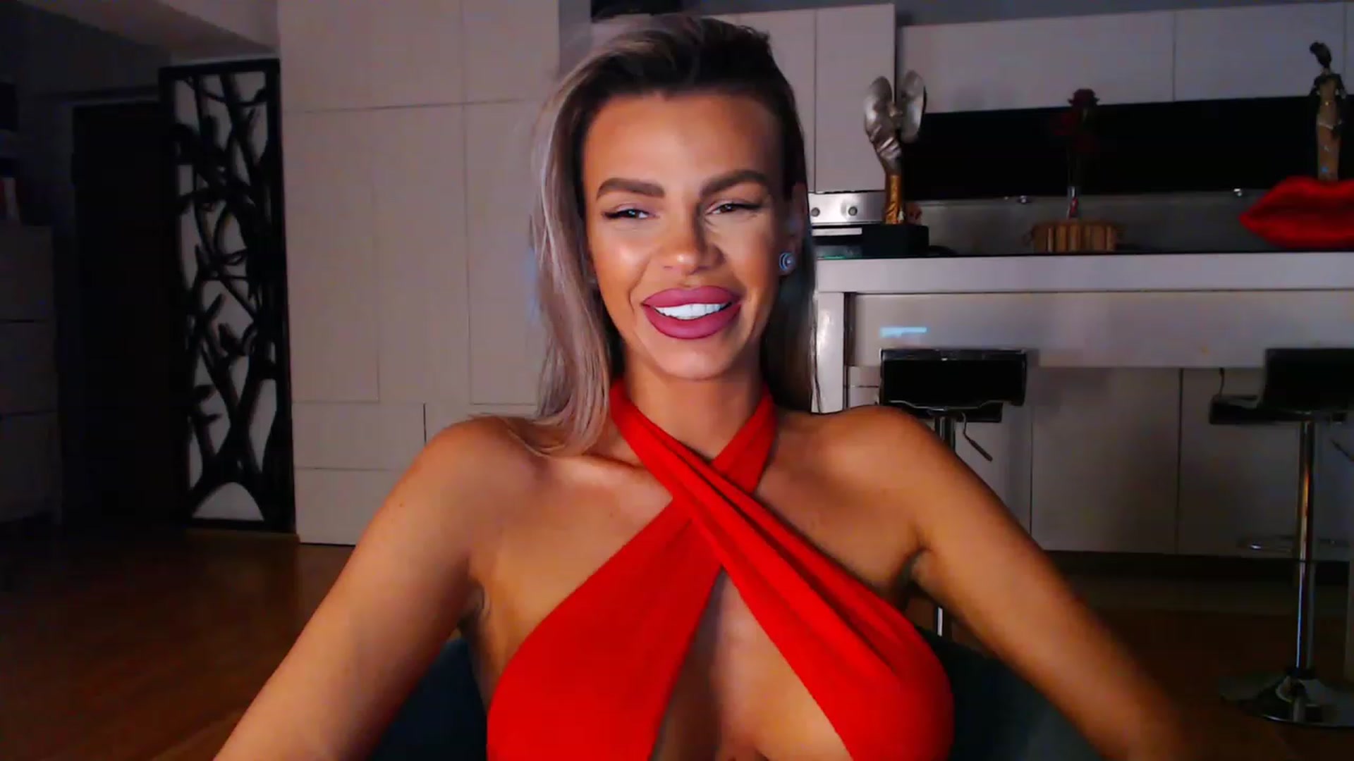 Gallery image thumbnail from D_y_y's myfreecams stream on, 04/16/2023, 04:22 image 10 of 20