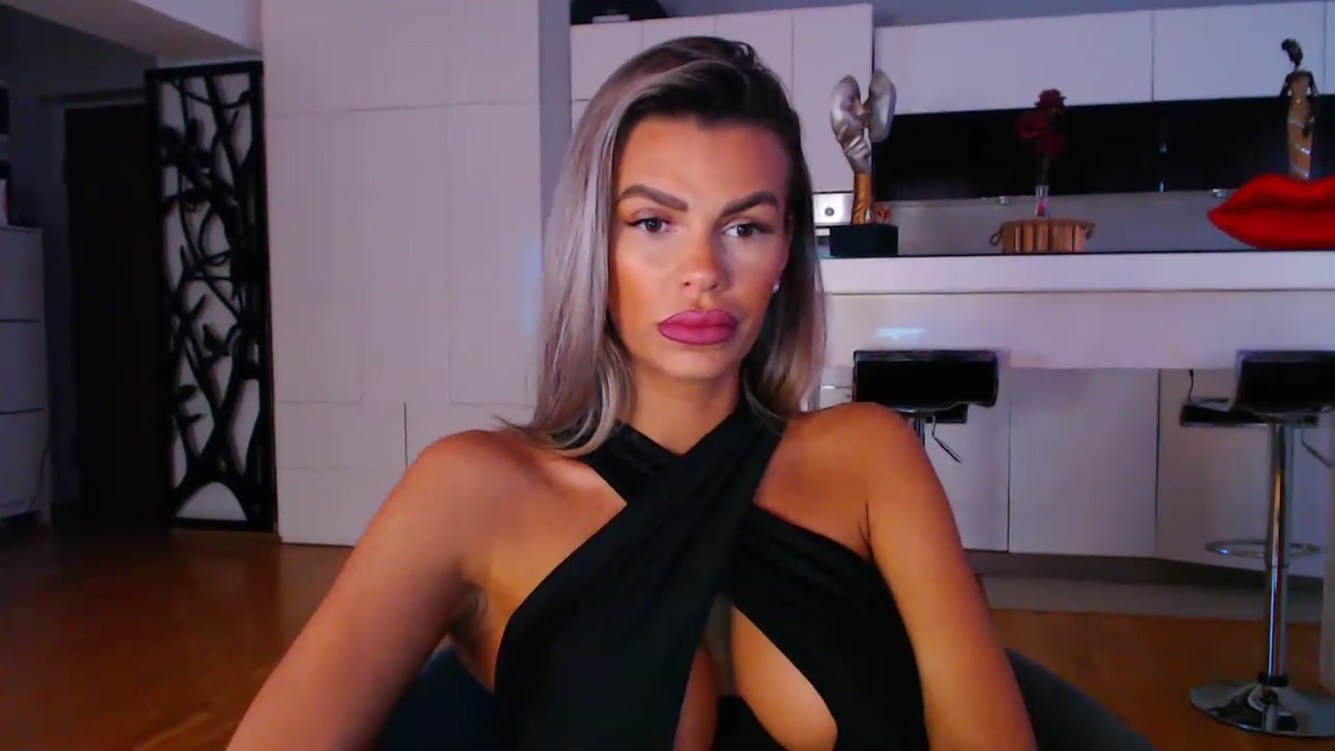 Gallery image thumbnail from D_y_y's myfreecams stream on, 04/22/2023, 03:57 image 19 of 20