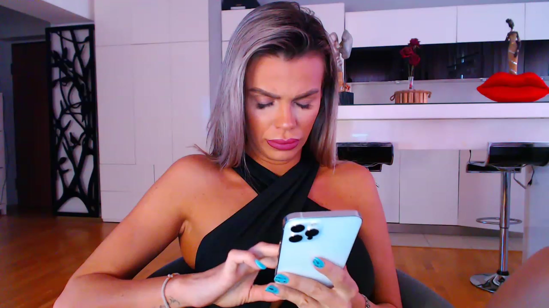 Gallery image thumbnail from D_y_y's myfreecams stream on, 04/22/2023, 04:28 image 20 of 20