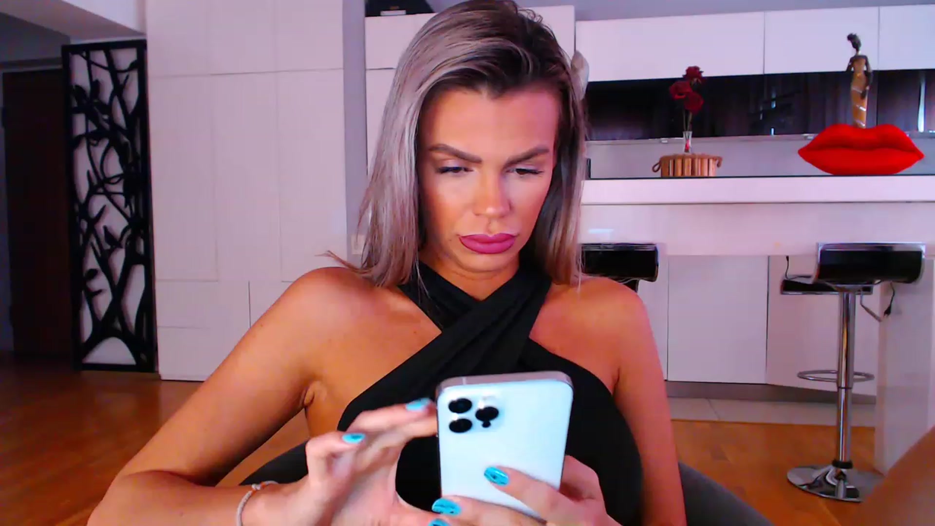 Gallery image thumbnail from D_y_y's myfreecams stream on, 04/22/2023, 04:28 image 17 of 20