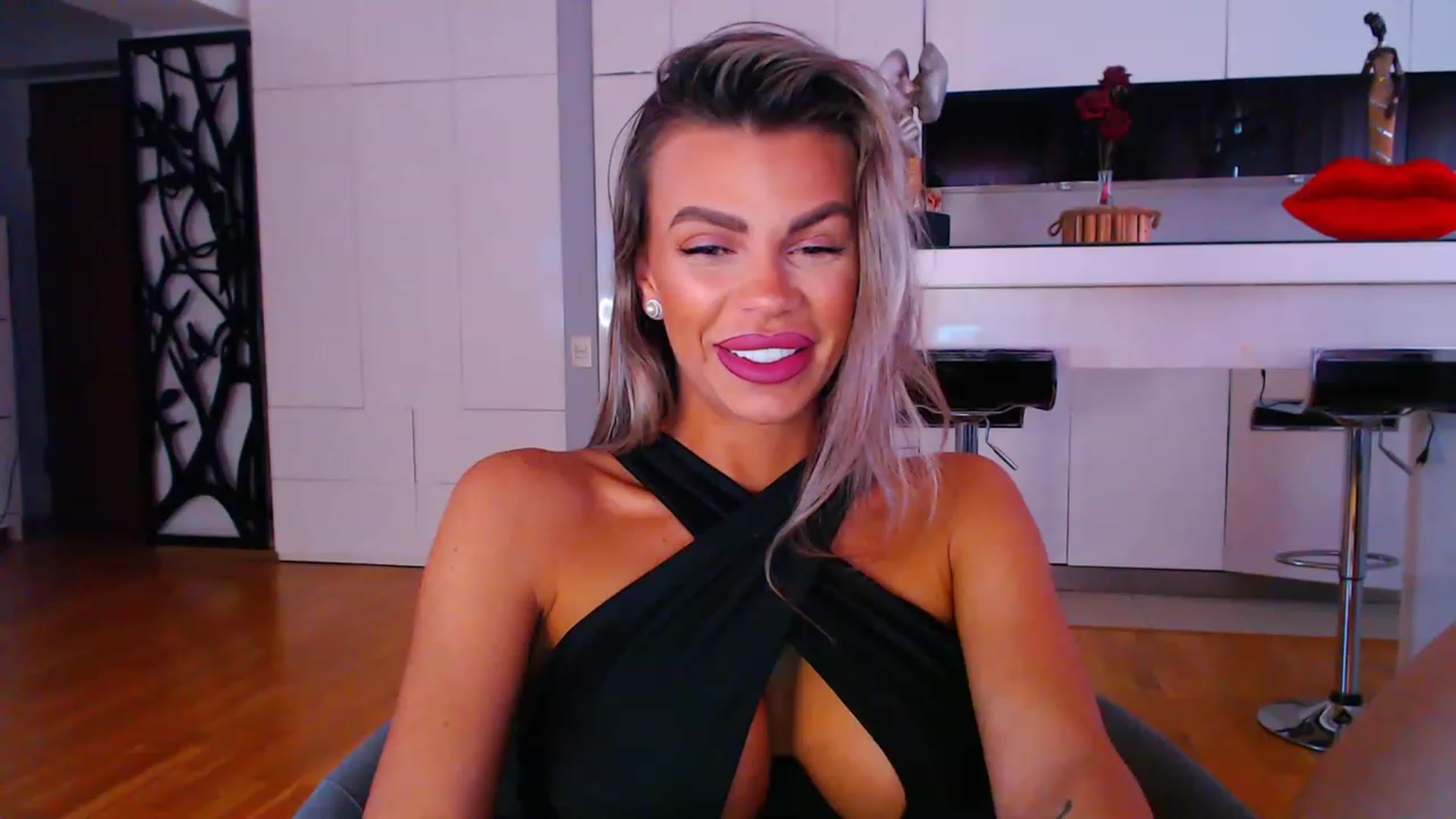 Gallery image thumbnail from D_y_y's myfreecams stream on, 04/22/2023, 04:28 image 5 of 20