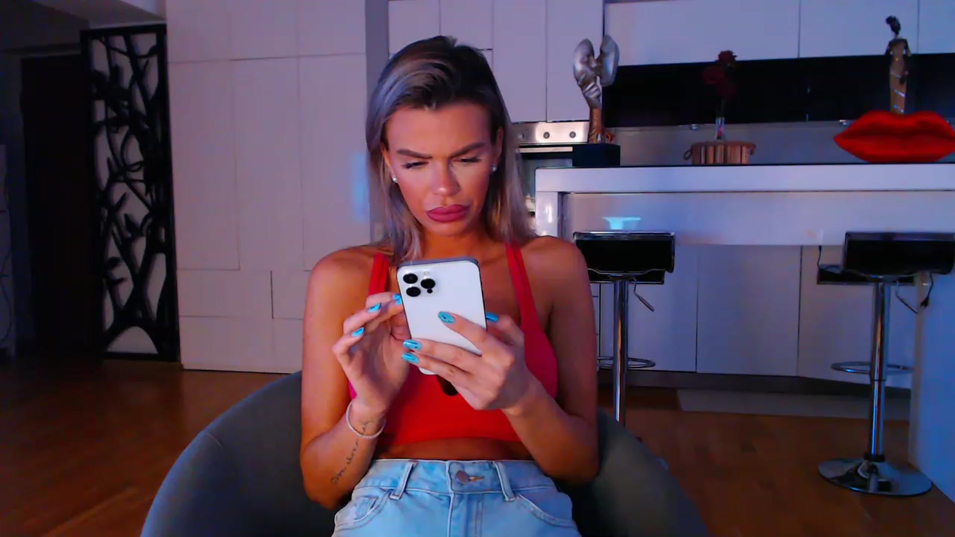 Gallery image thumbnail from D_y_y's myfreecams stream on, 04/24/2023, 04:07 image 12 of 20