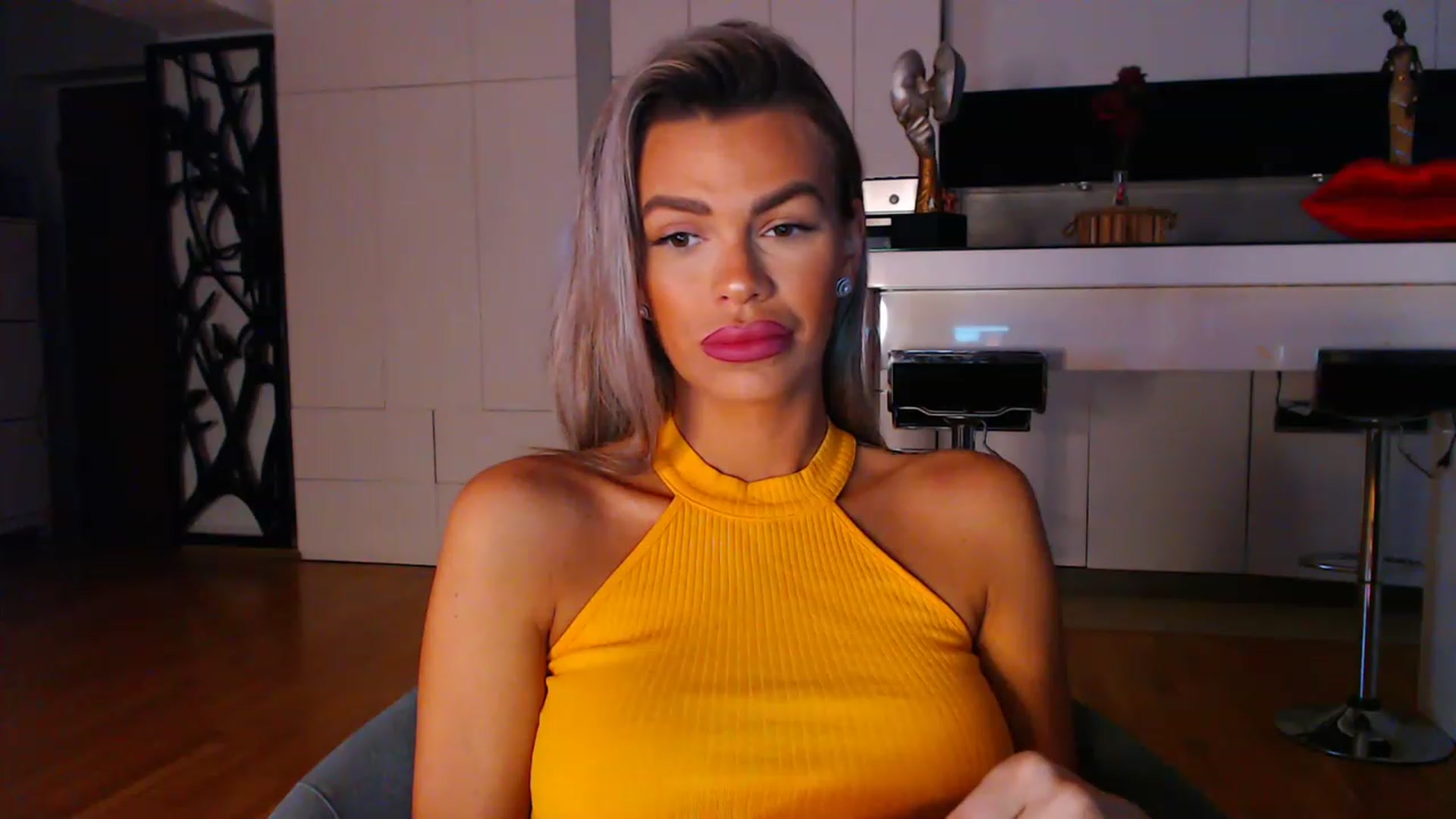 Gallery image thumbnail from D_y_y's myfreecams stream on, 04/25/2023, 03:44 image 20 of 20