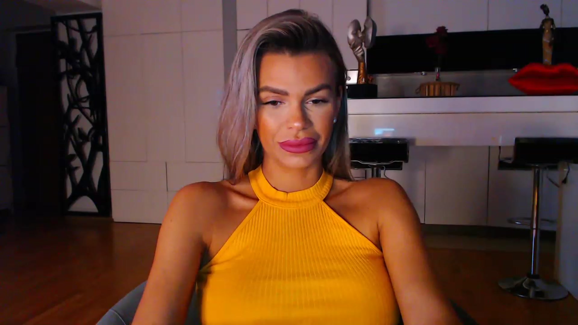 Gallery image thumbnail from D_y_y's myfreecams stream on, 04/25/2023, 03:44 image 16 of 20