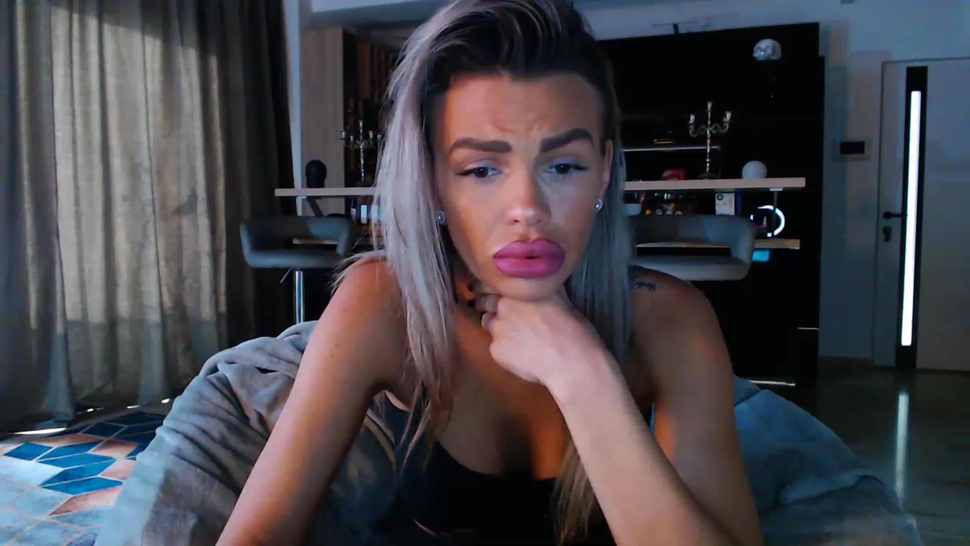 Gallery image thumbnail from D_y_y's myfreecams stream on, 04/27/2023, 04:42 image 16 of 20