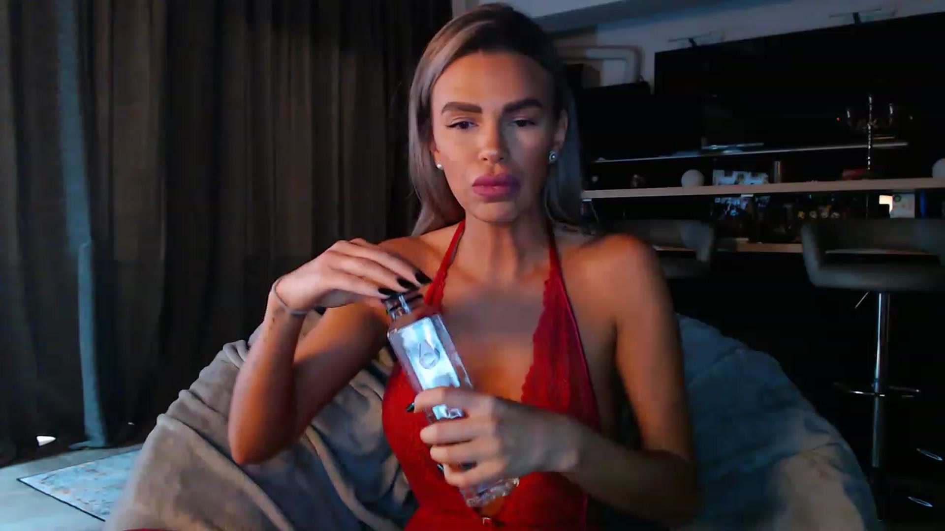 Gallery image thumbnail from D_y_y's myfreecams stream on, 04/30/2023, 04:36 image 4 of 20