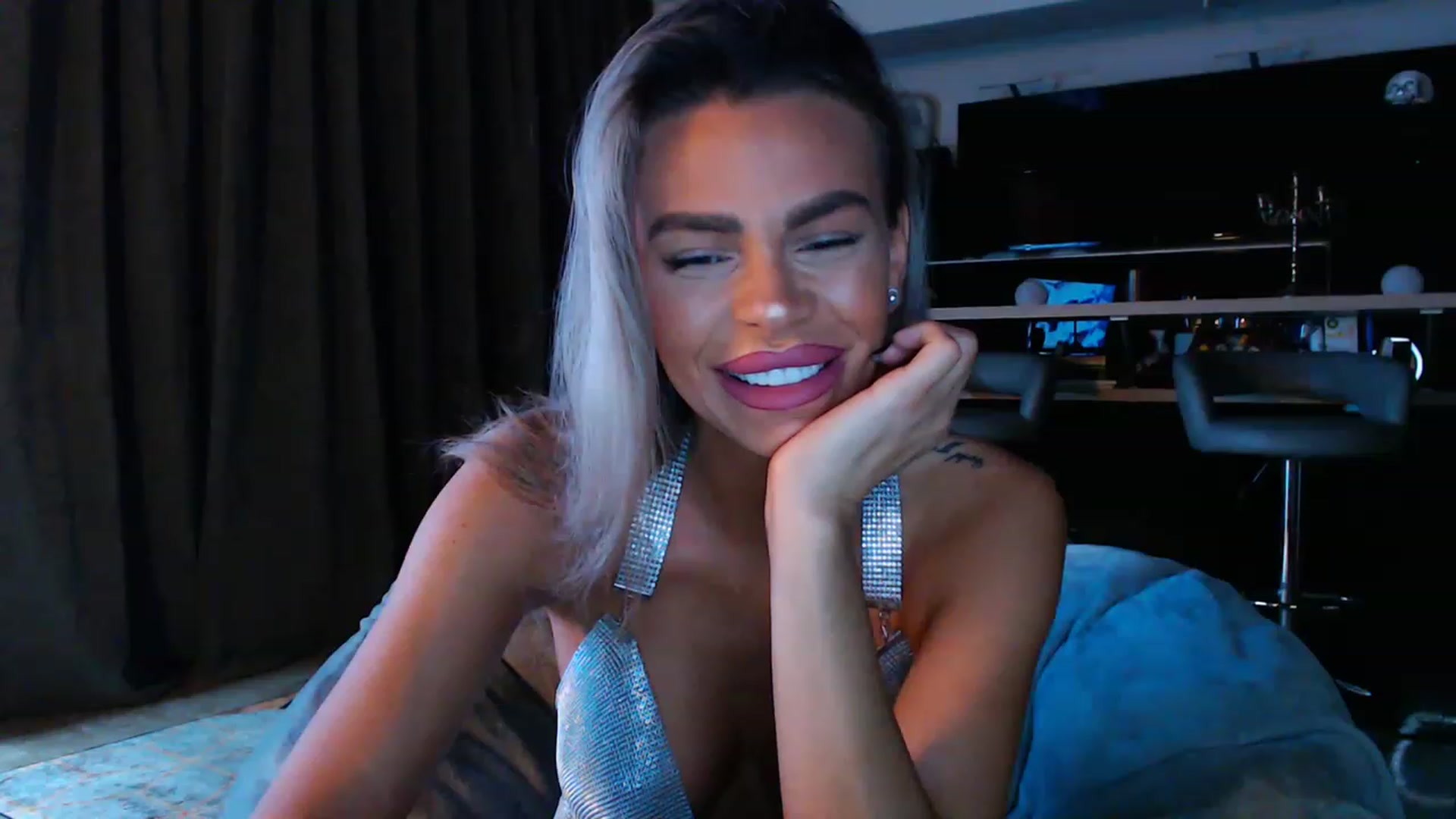 Gallery image thumbnail from D_y_y's myfreecams stream on, 05/03/2023, 03:35 image 3 of 20