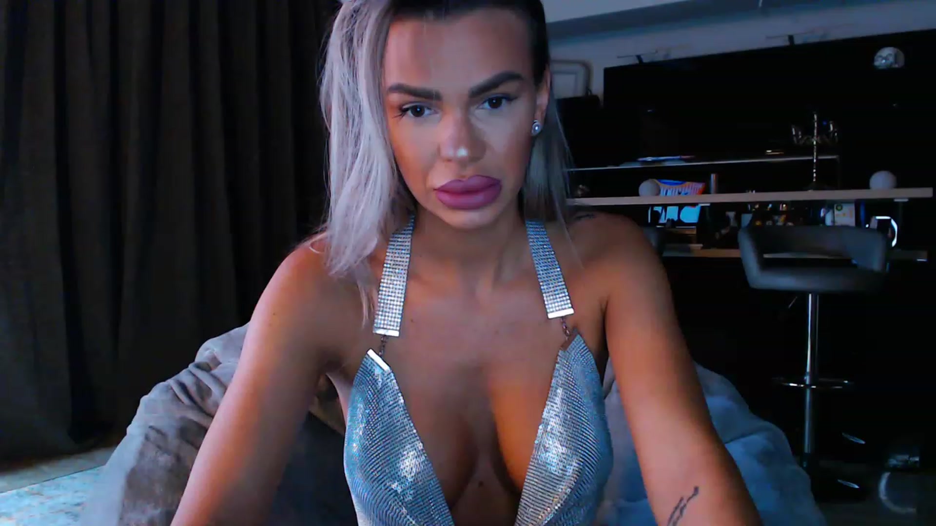 Gallery image thumbnail from D_y_y's myfreecams stream on, 05/03/2023, 03:35 image 5 of 20