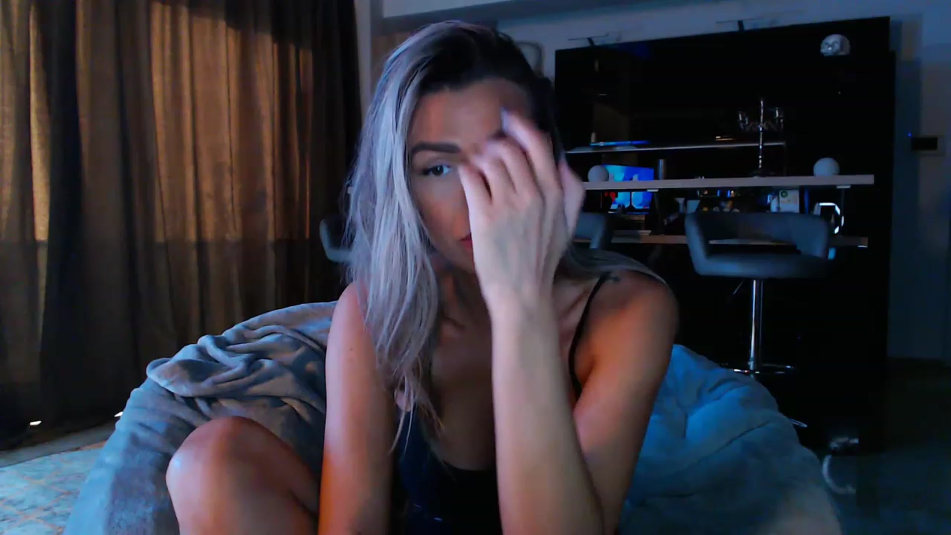 Gallery image thumbnail from D_y_y's myfreecams stream on, 05/03/2023, 03:35 image 20 of 20