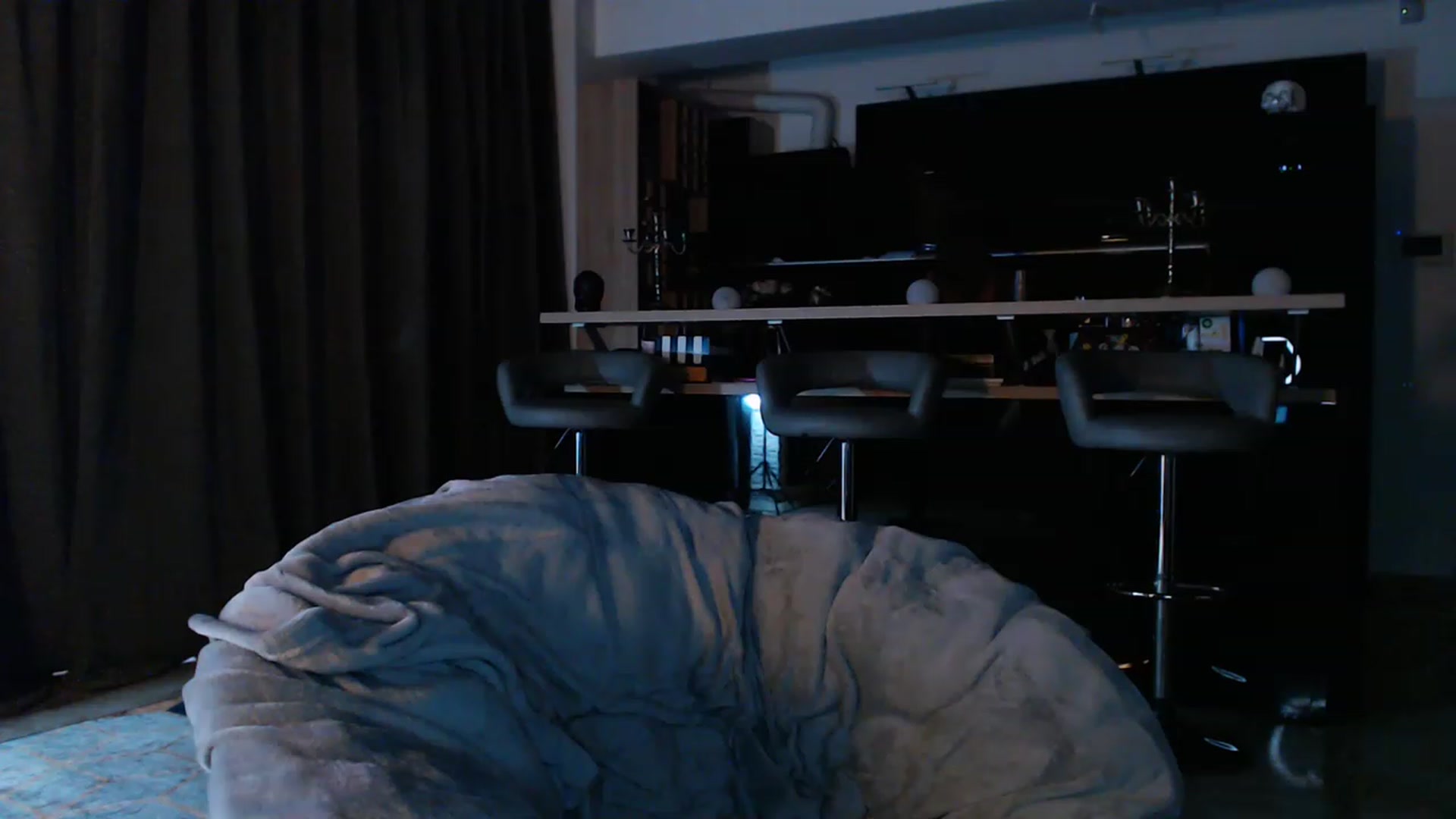 Gallery image thumbnail from D_y_y's myfreecams stream on, 05/03/2023, 03:35 image 15 of 20