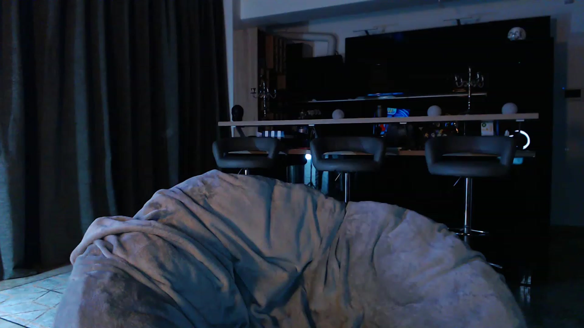 Gallery image thumbnail from D_y_y's myfreecams stream on, 05/05/2023, 04:16 image 1 of 20