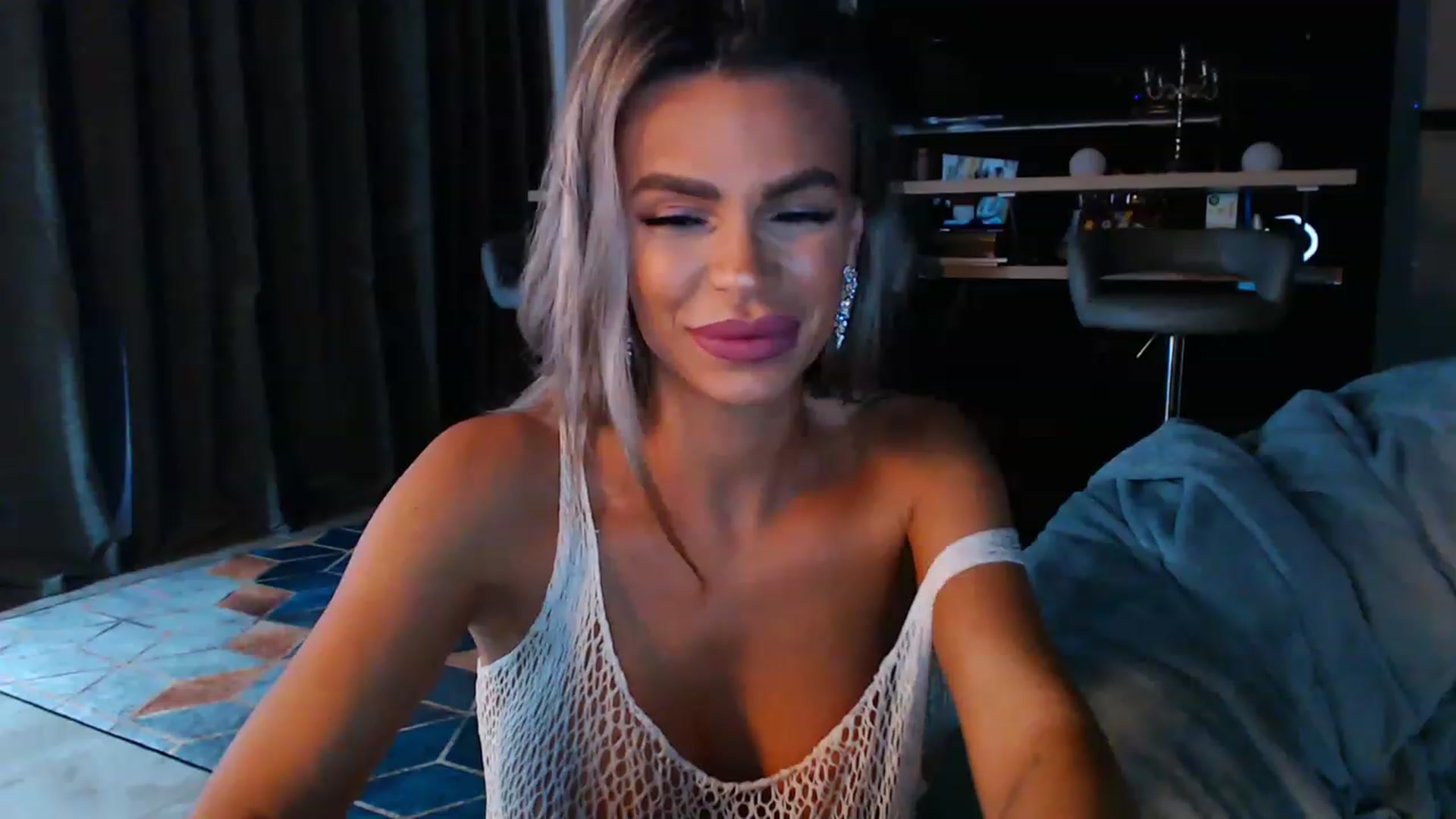 Gallery image thumbnail from D_y_y's myfreecams stream on, 05/06/2023, 02:40 image 19 of 20