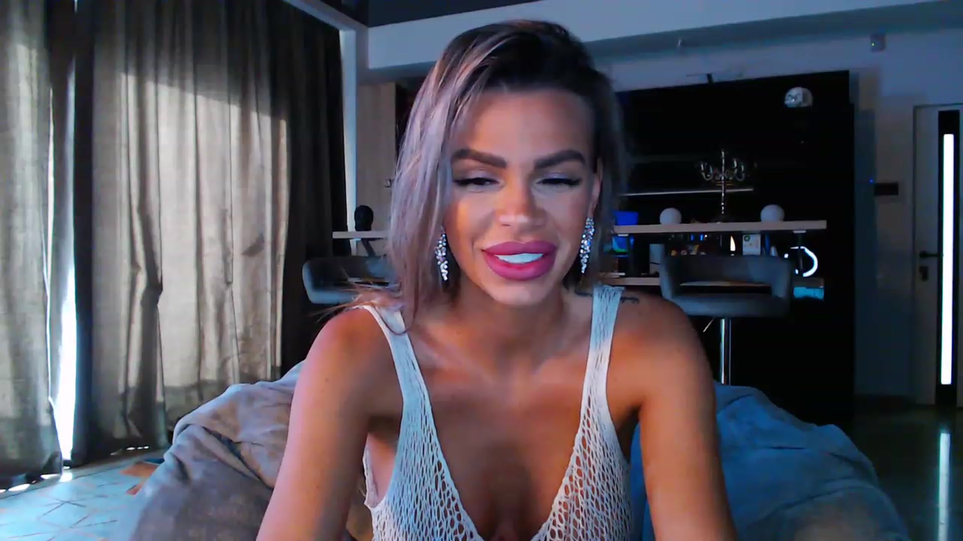 Gallery image thumbnail from D_y_y's myfreecams stream on, 05/06/2023, 05:34 image 5 of 20