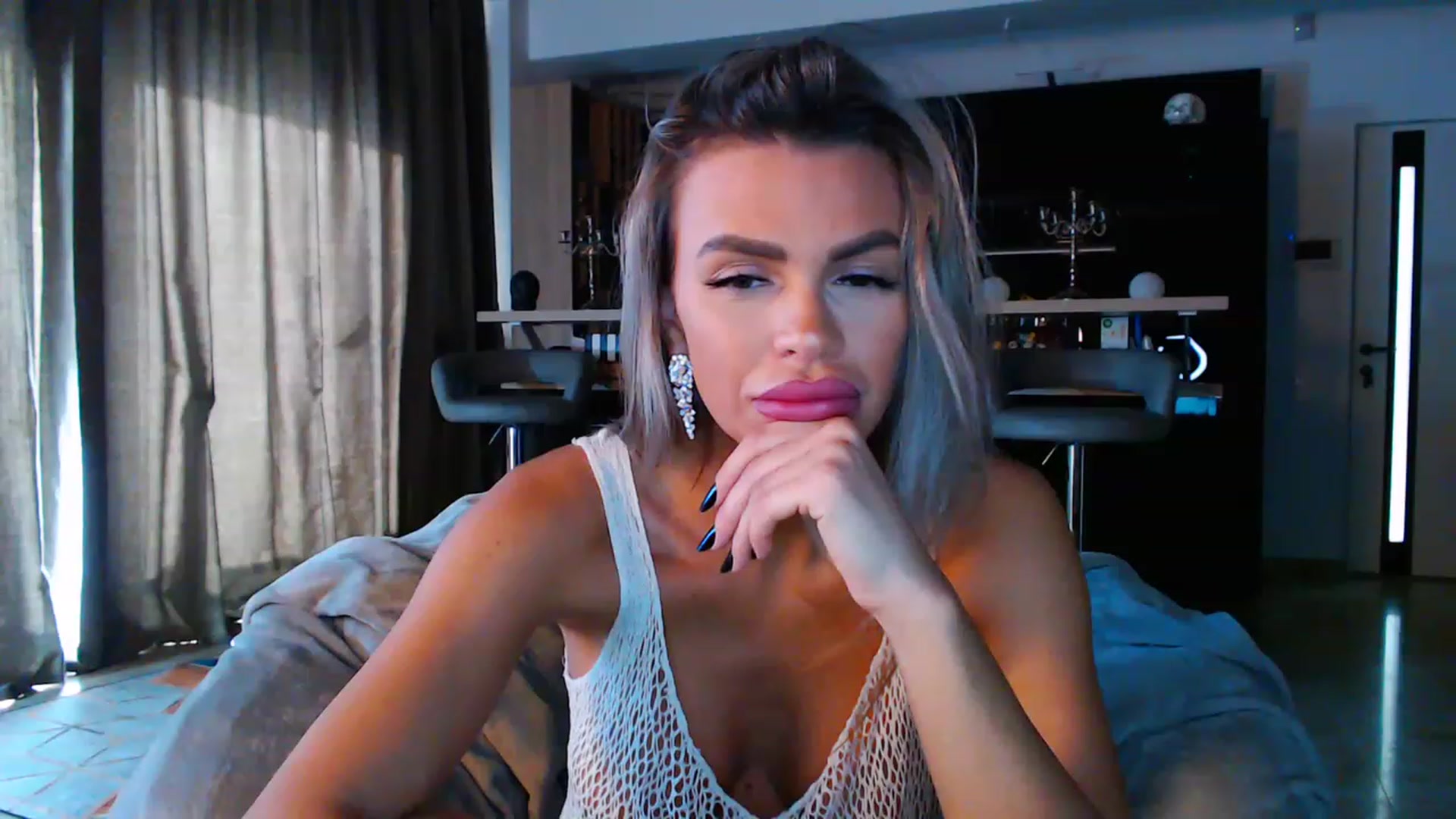Gallery image thumbnail from D_y_y's myfreecams stream on, 05/06/2023, 05:34 image 8 of 20