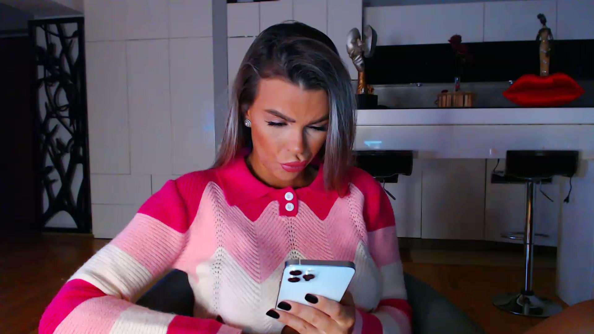 Gallery image thumbnail from D_y_y's myfreecams stream on, 05/15/2023, 03:32 image 8 of 20