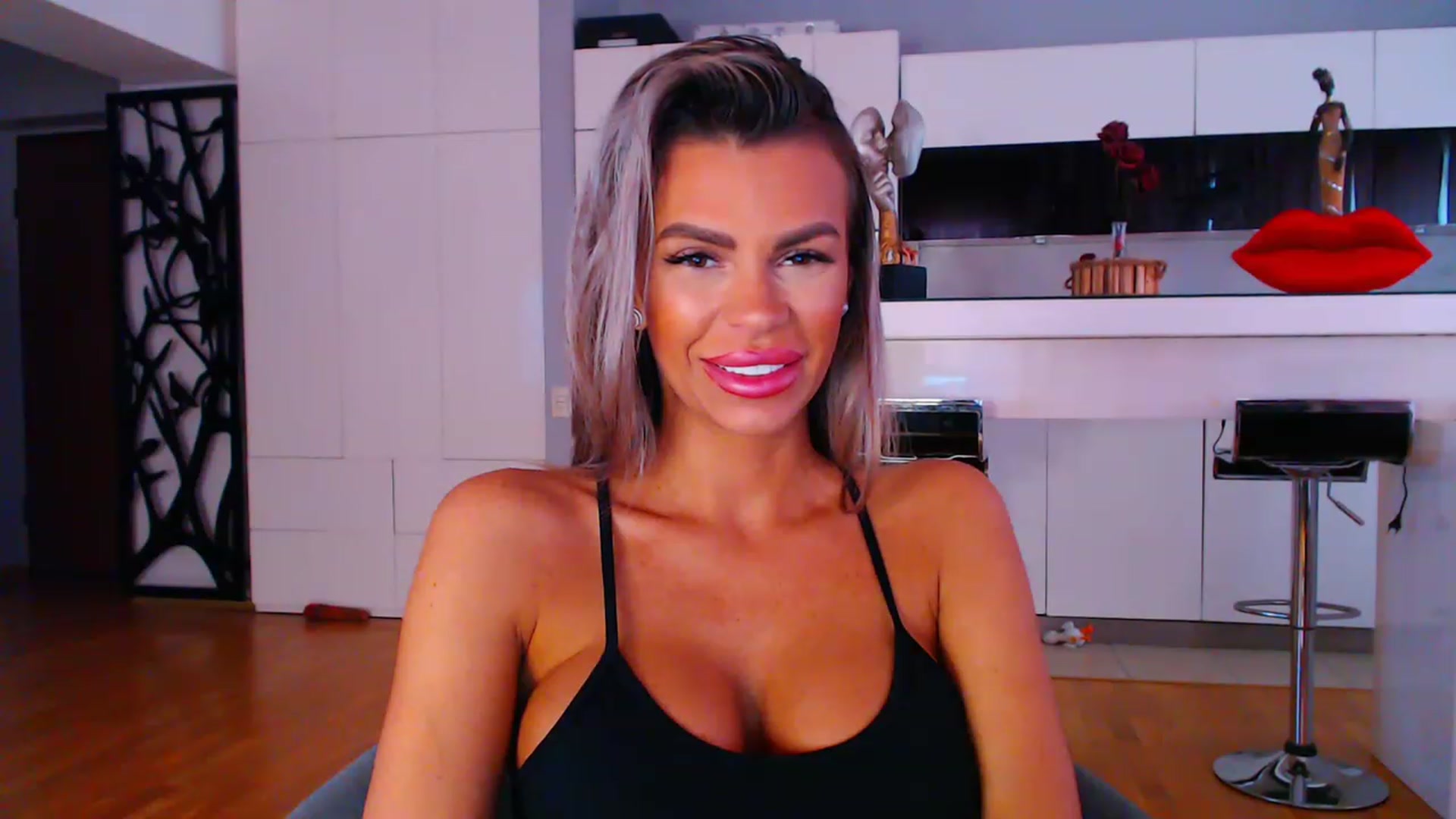 Gallery image thumbnail from D_y_y's myfreecams stream on, 05/17/2023, 04:22 image 20 of 20