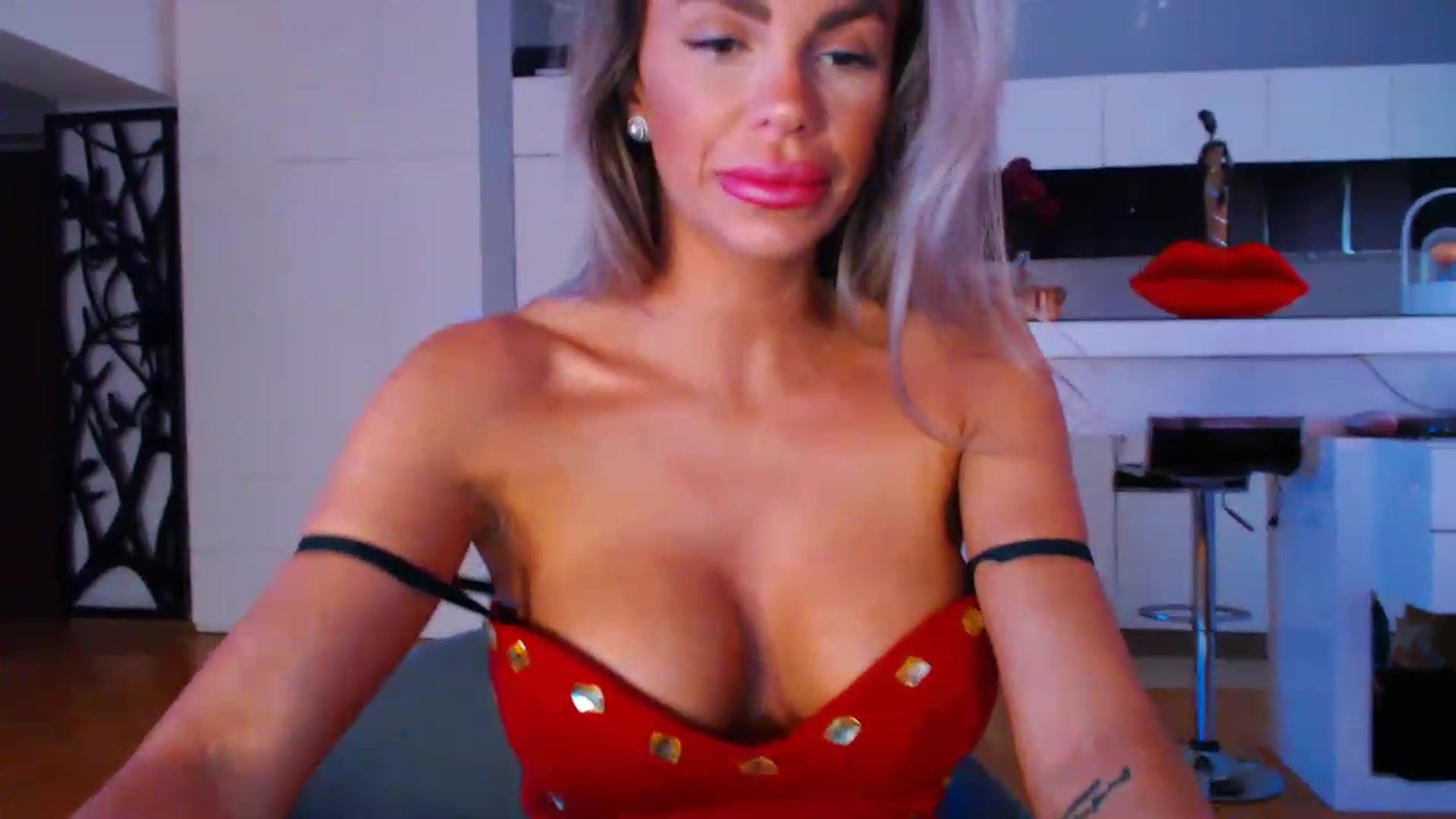 Gallery image thumbnail from D_y_y's myfreecams stream on, 05/22/2023, 04:14 image 15 of 20