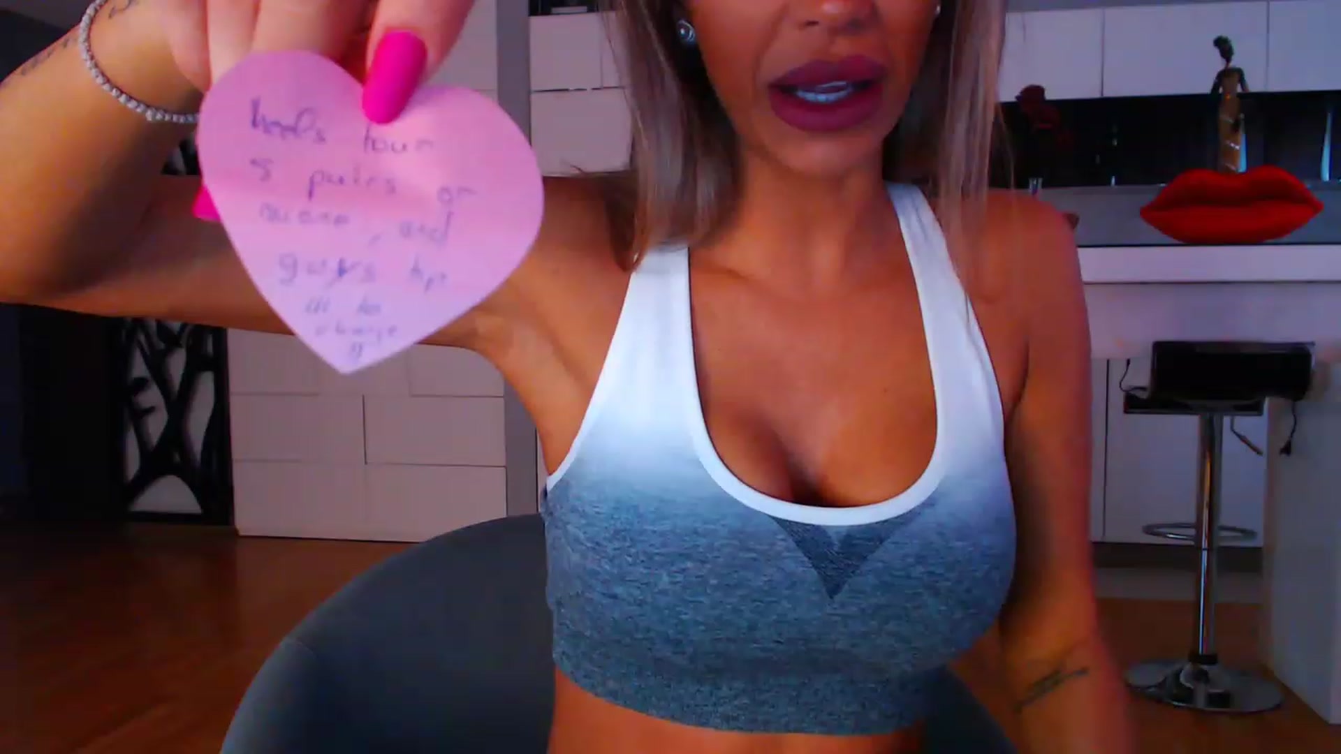Gallery image thumbnail from D_y_y's myfreecams stream on, 05/23/2023, 03:55 image 12 of 20
